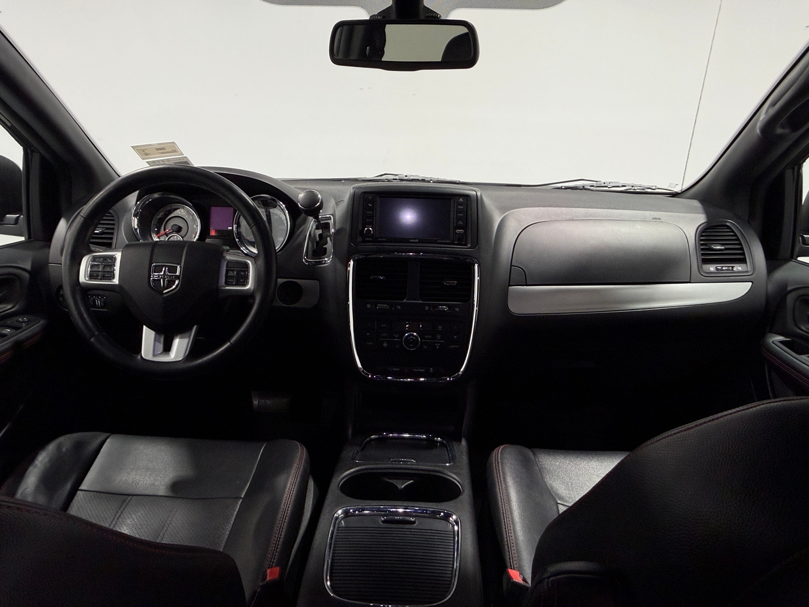 Thumbnail: 2019 Dodge Grand Caravan - 2