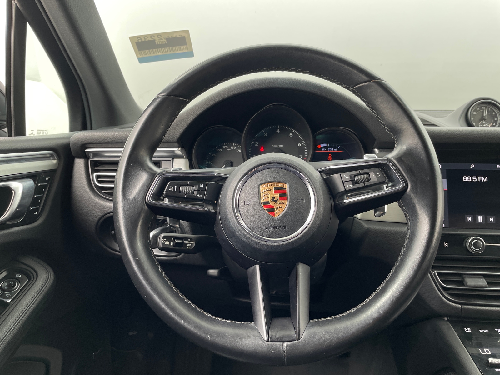 Thumbnail: 2022 Porsche Macan - 4