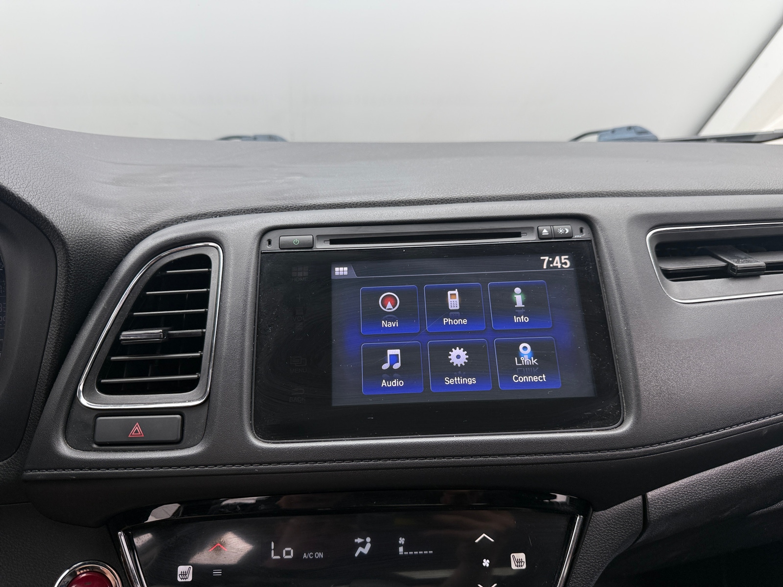Thumbnail: 2018 Honda HR-V - 3