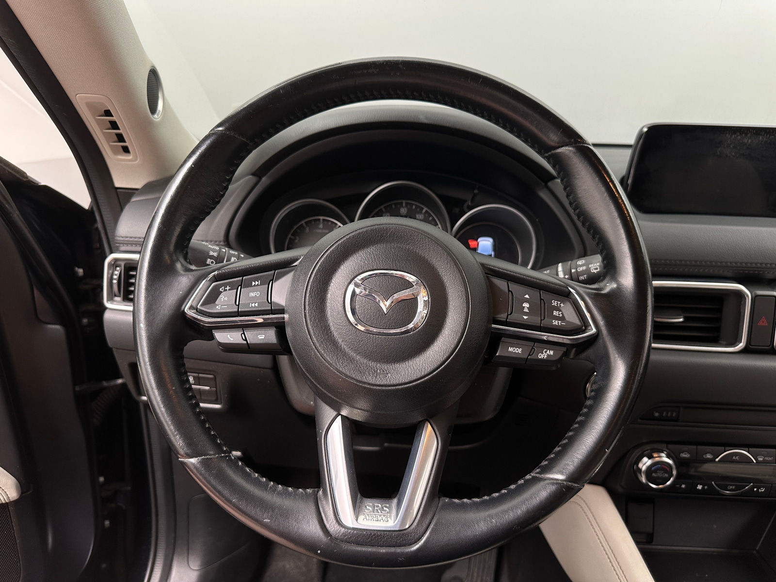 Thumbnail: 2017 Mazda CX-5 - 4