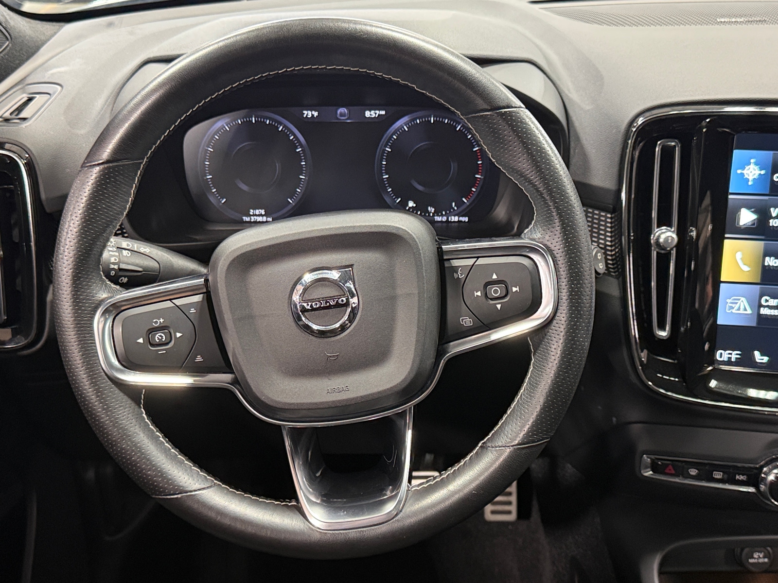 Thumbnail: 2021 Volvo XC40 - 4