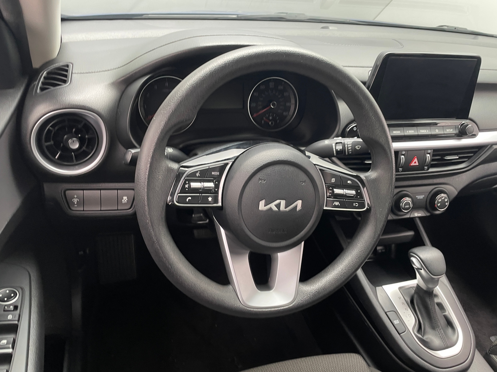 Thumbnail: 2023 Kia Forte - 5