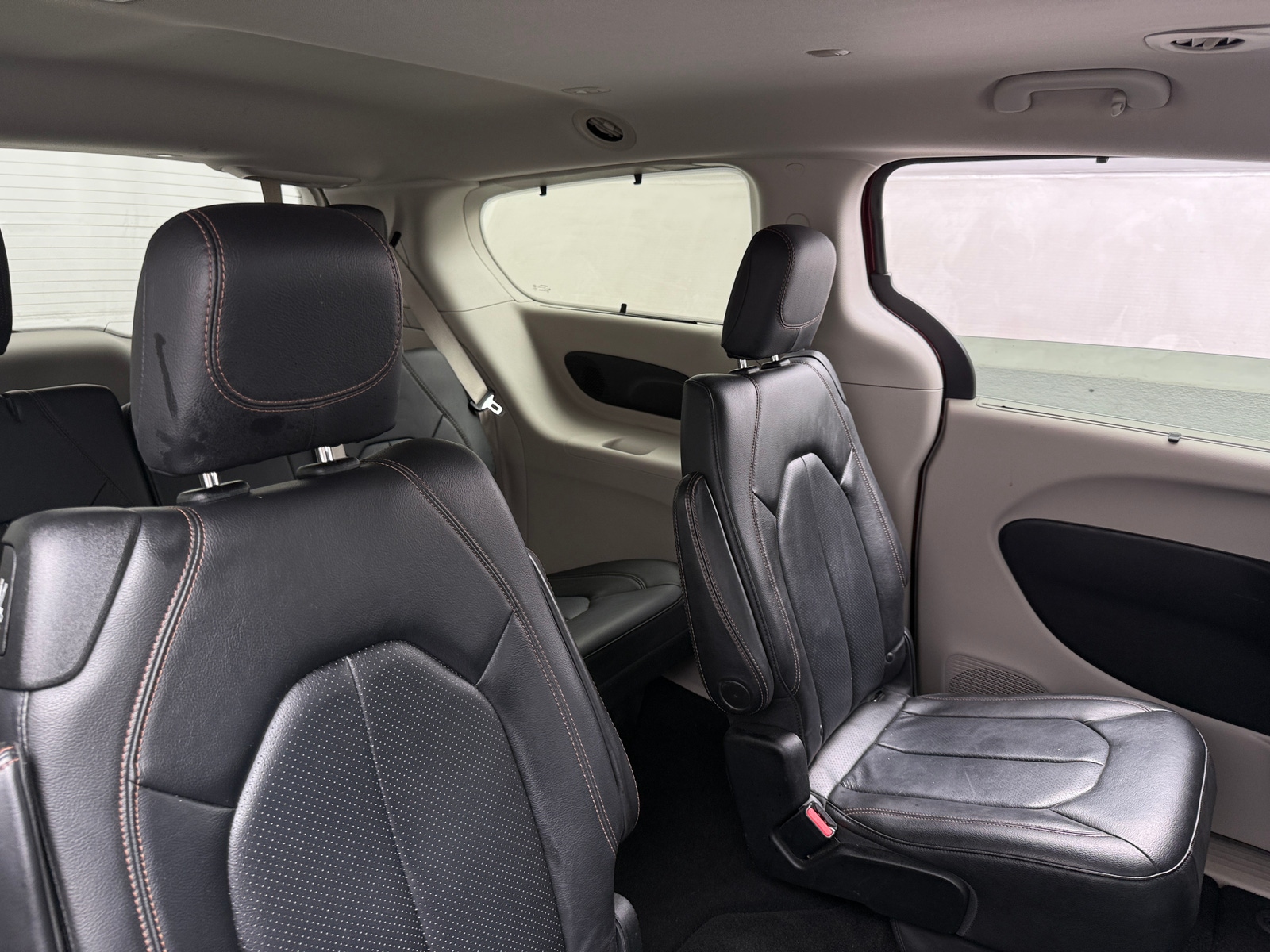 Thumbnail: 2019 Chrysler Pacifica - 5