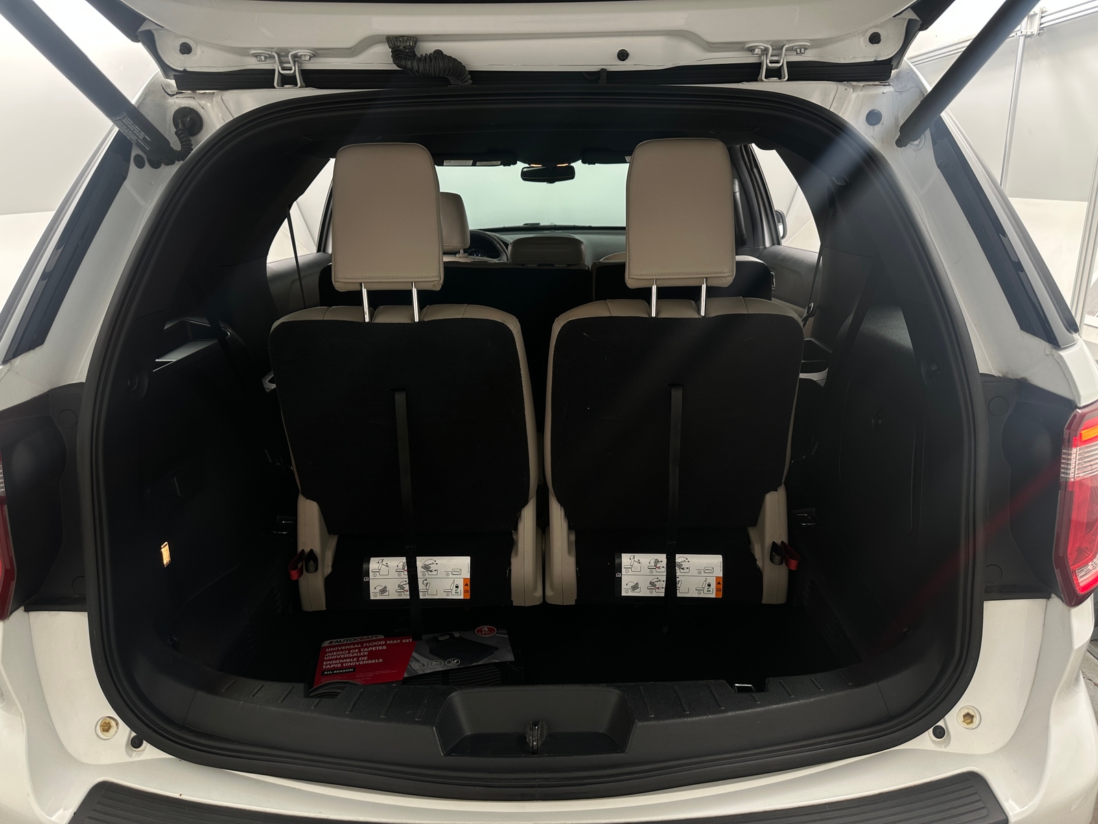 Thumbnail: 2019 Ford Explorer - 7