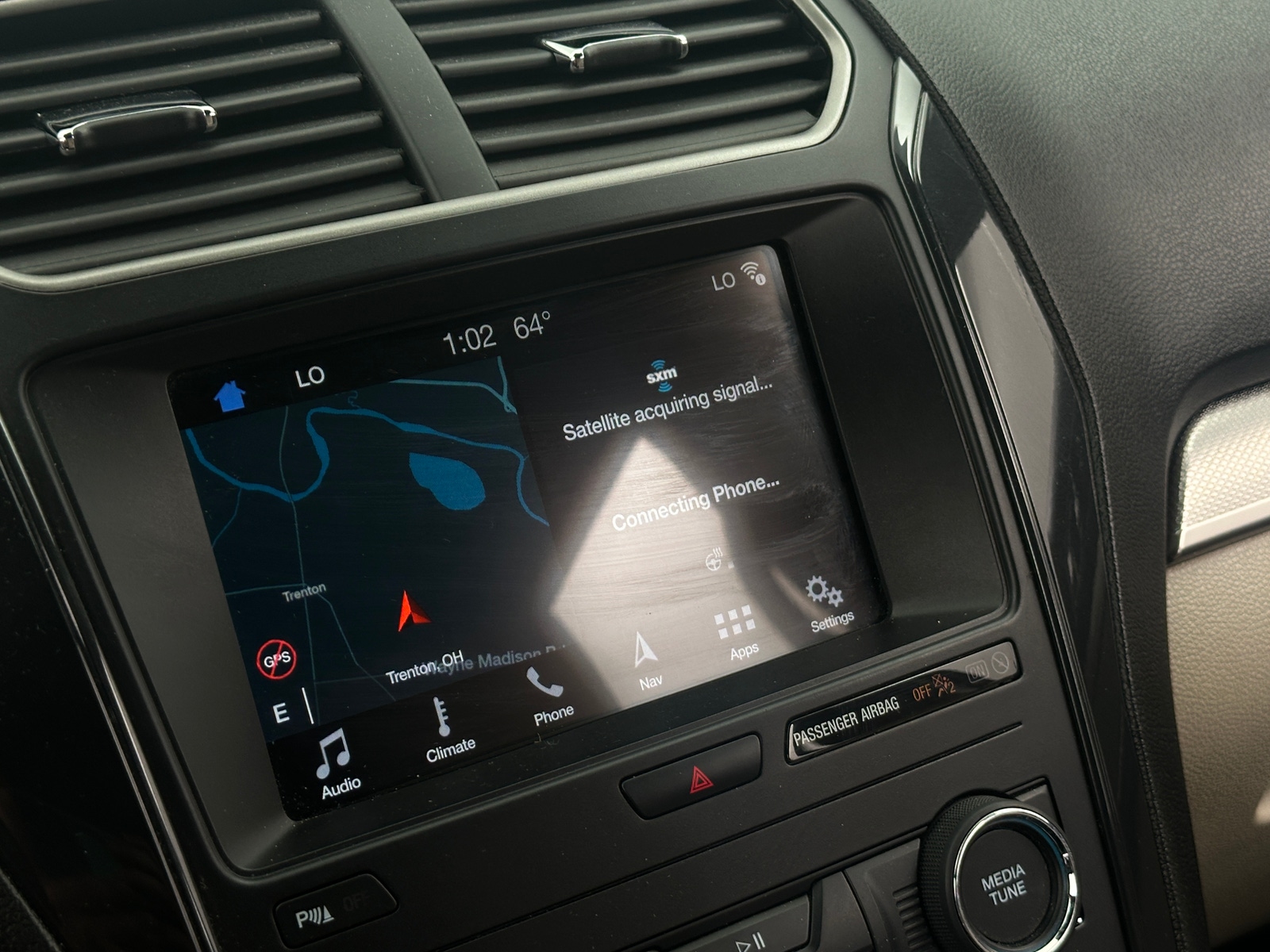Thumbnail: 2019 Ford Explorer - 4