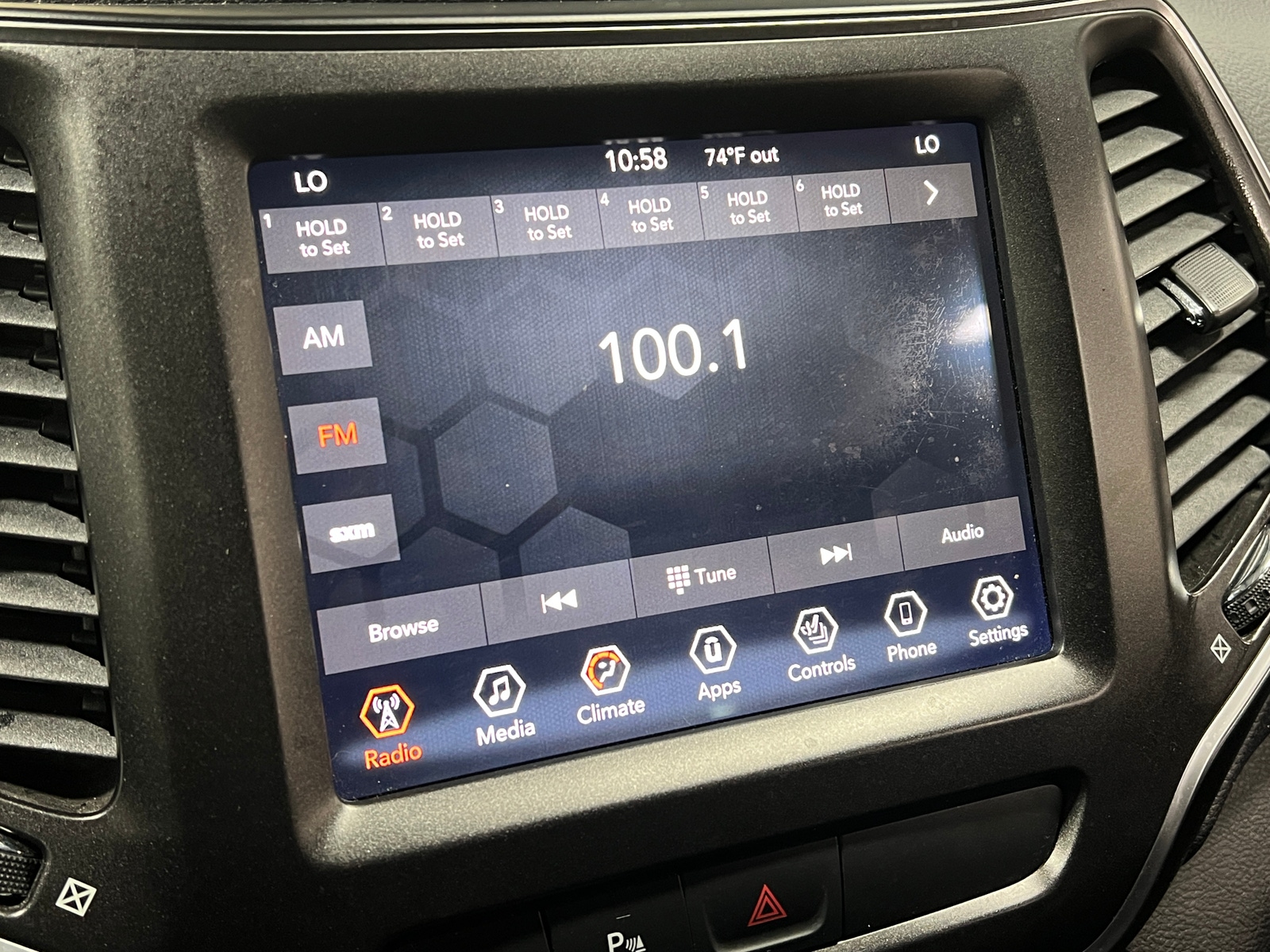 Thumbnail: 2019 Jeep Cherokee - 4