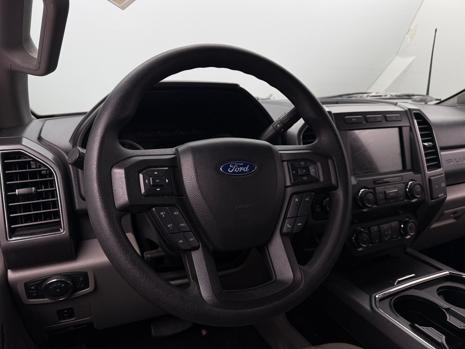 Thumbnail: 2019 Ford Econoline - 5