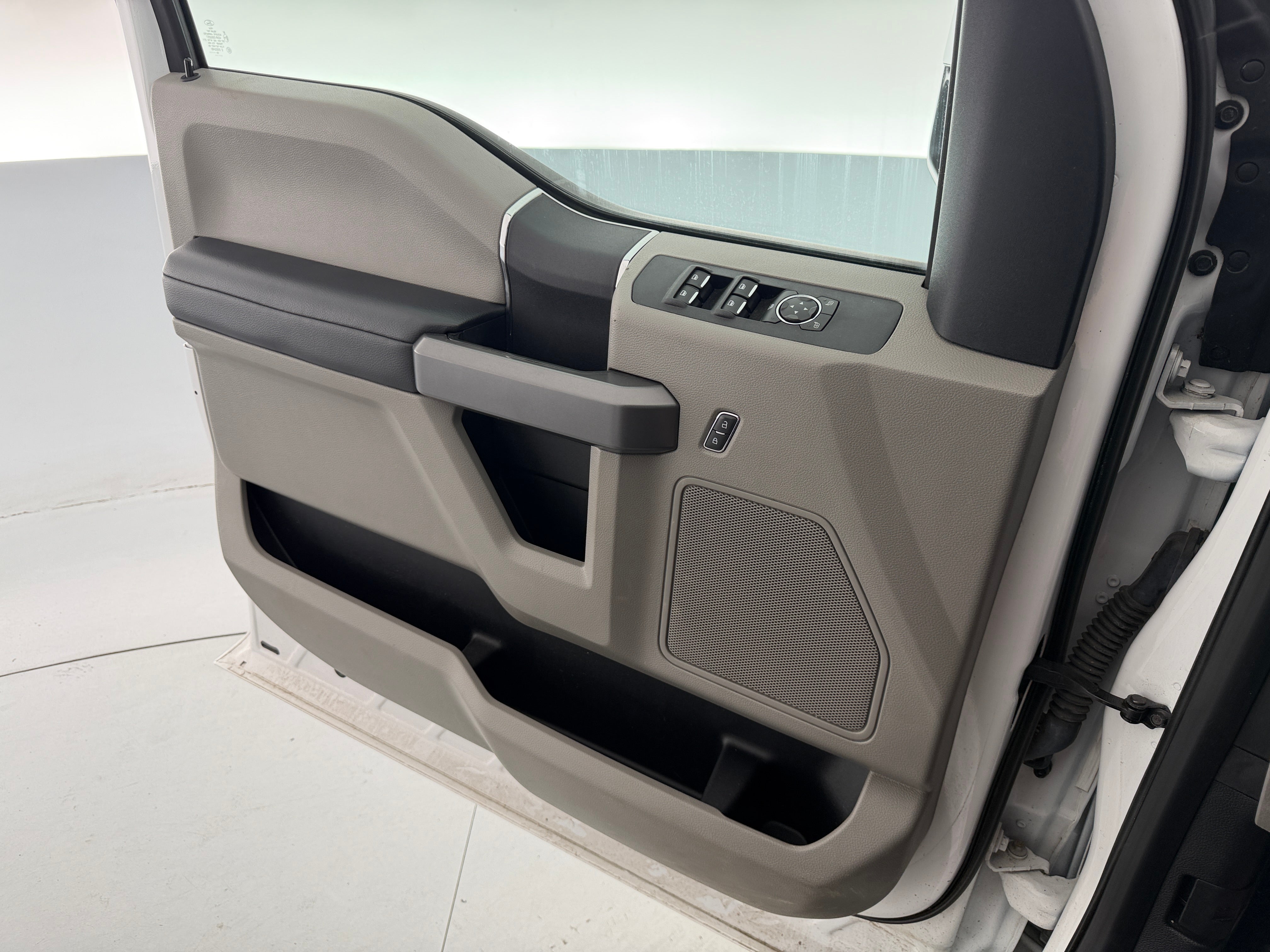 Used 2019 Ford F-250 Super Duty XLT with VIN 1FT7W2B61KEC49875 for sale in Eagan, Minnesota
