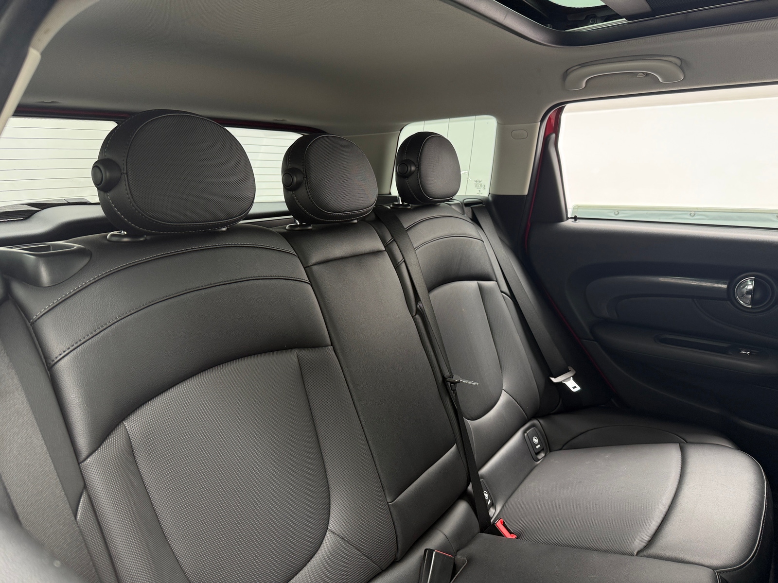 Thumbnail: 2017 MINI Cooper Clubman - 5
