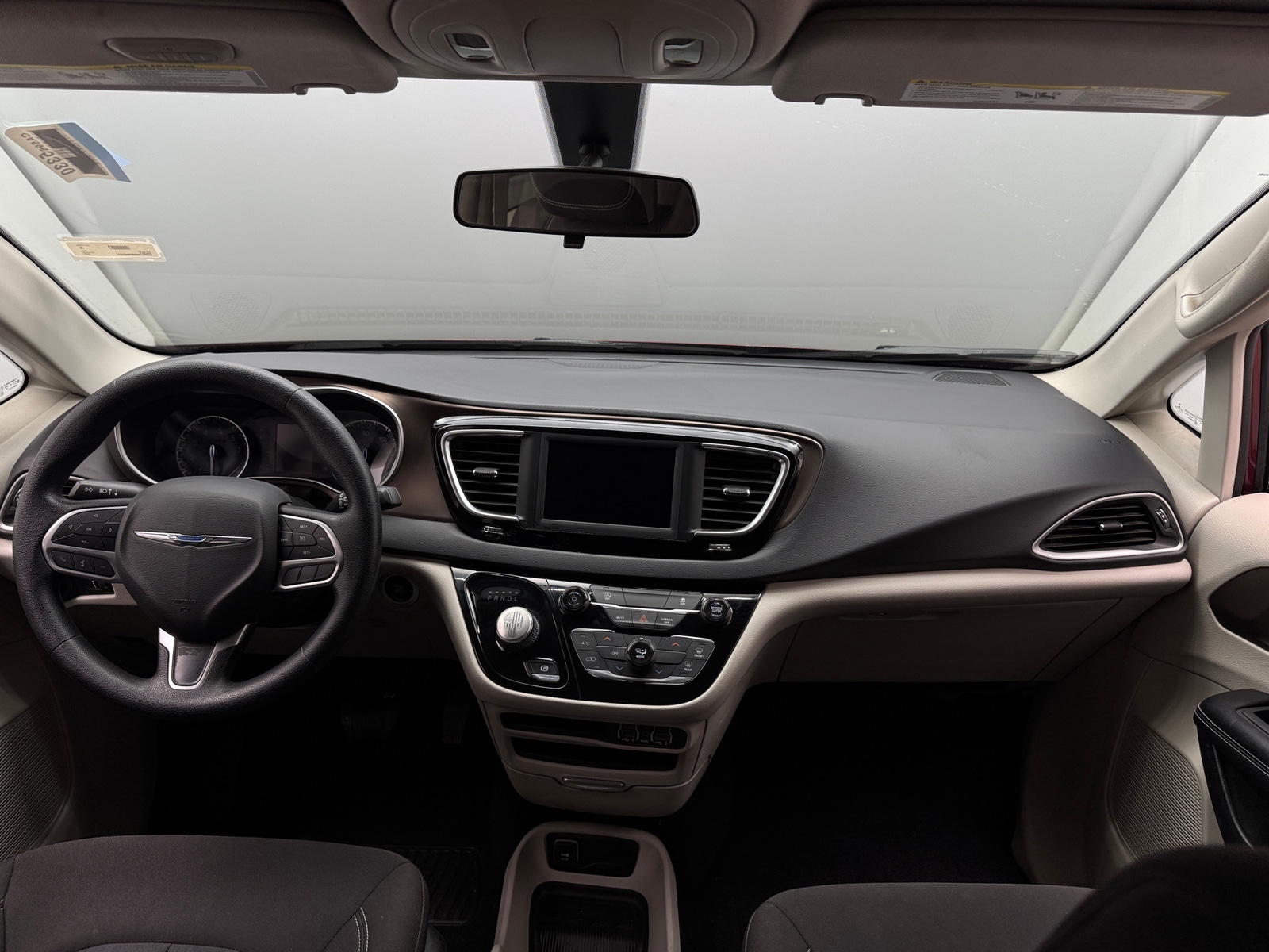 Thumbnail: 2021 Chrysler Voyager - 3