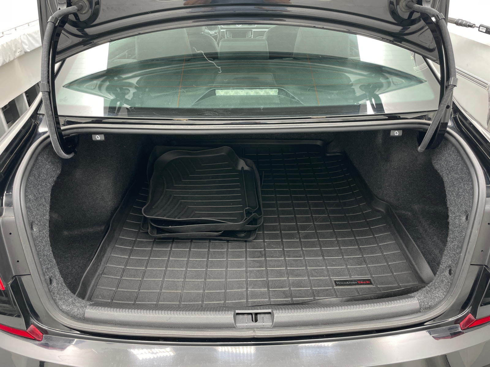 Thumbnail: 2016 Volkswagen Passat - 6