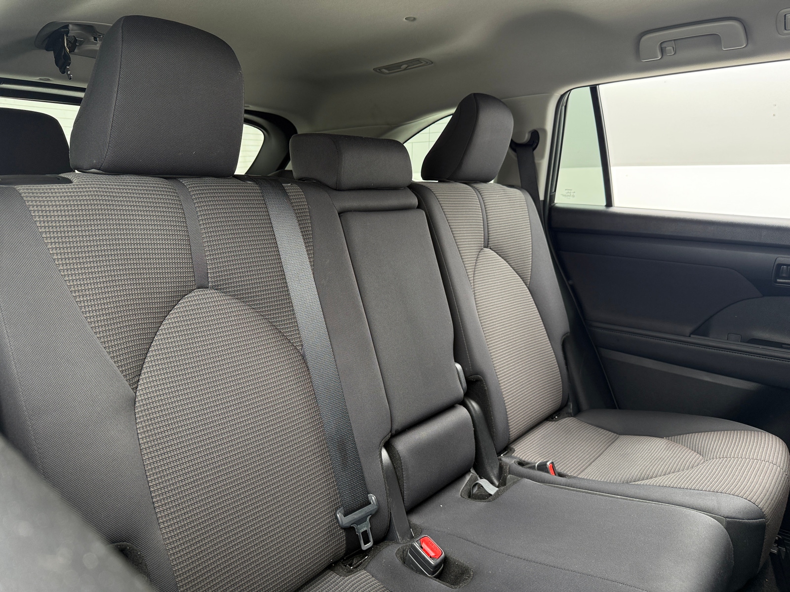 Thumbnail: 2025 Toyota Highlander - 6