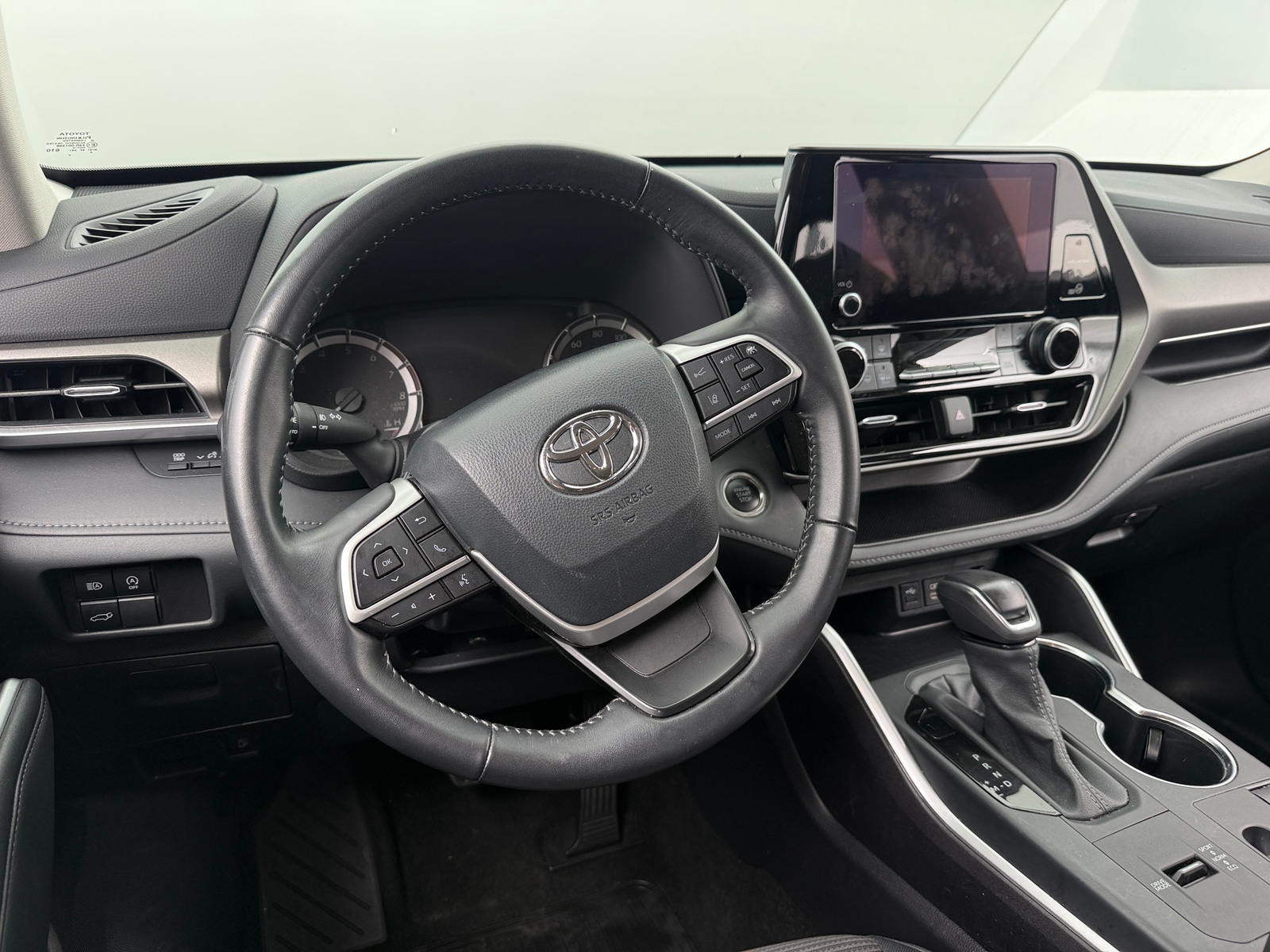 Thumbnail: 2025 Toyota Highlander - 5