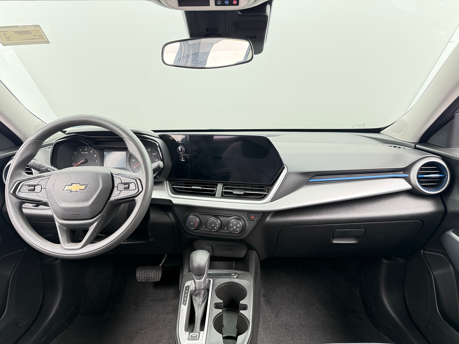Thumbnail: 2025 Chevrolet Trax - 3