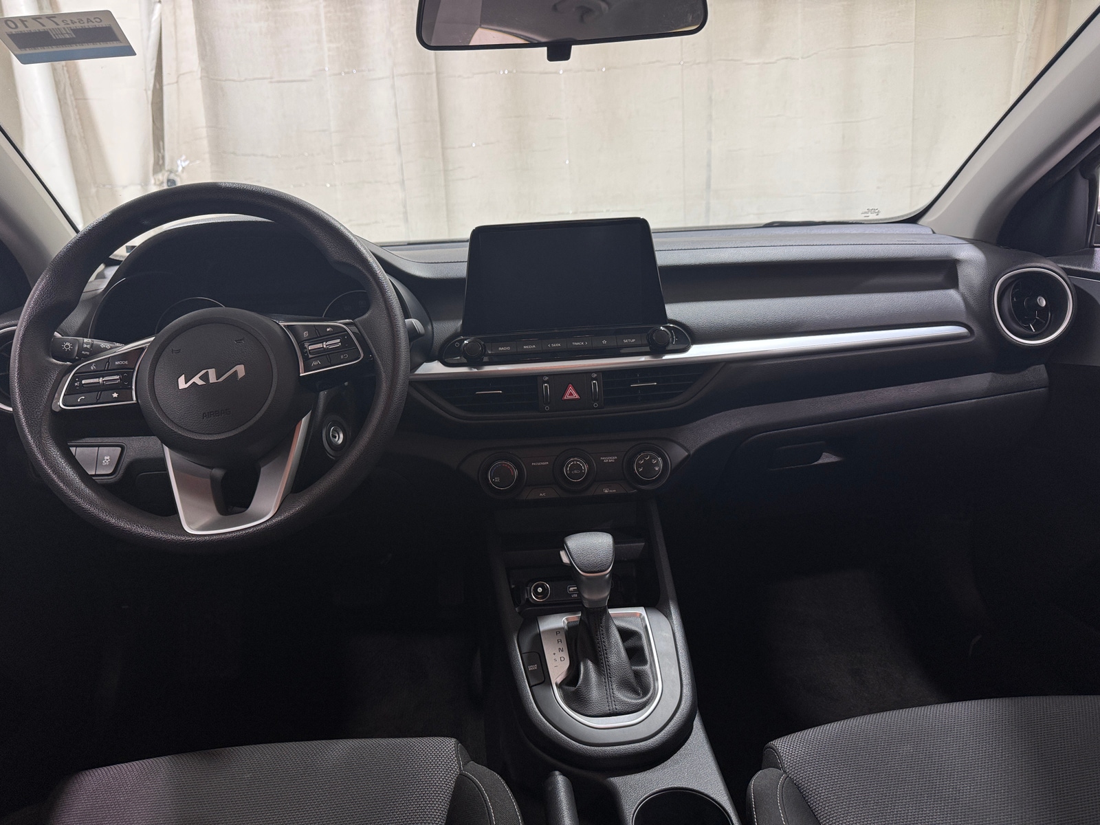 Thumbnail: 2024 Kia Forte - 3