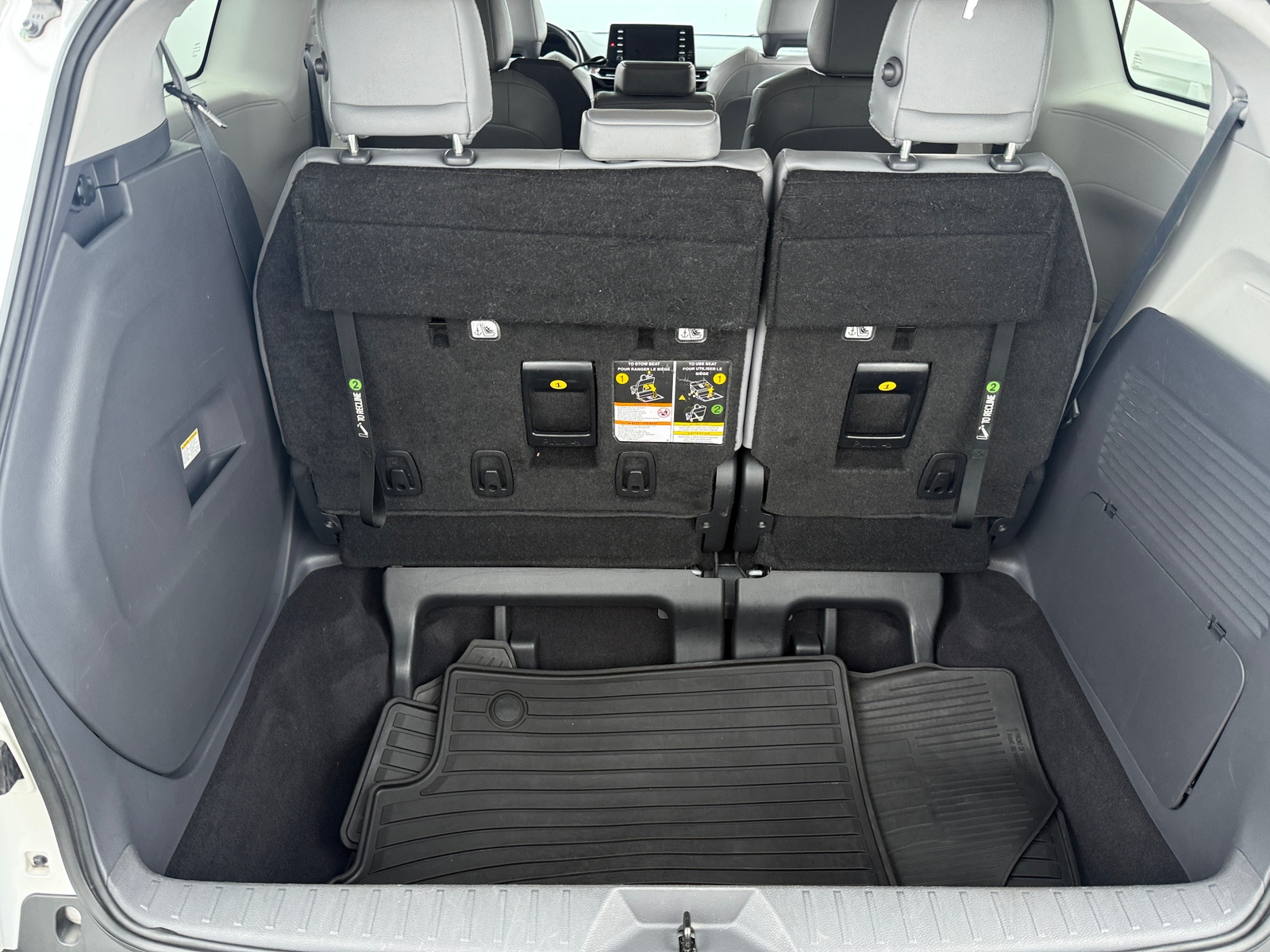 Thumbnail: 2023 Toyota Sienna - 6