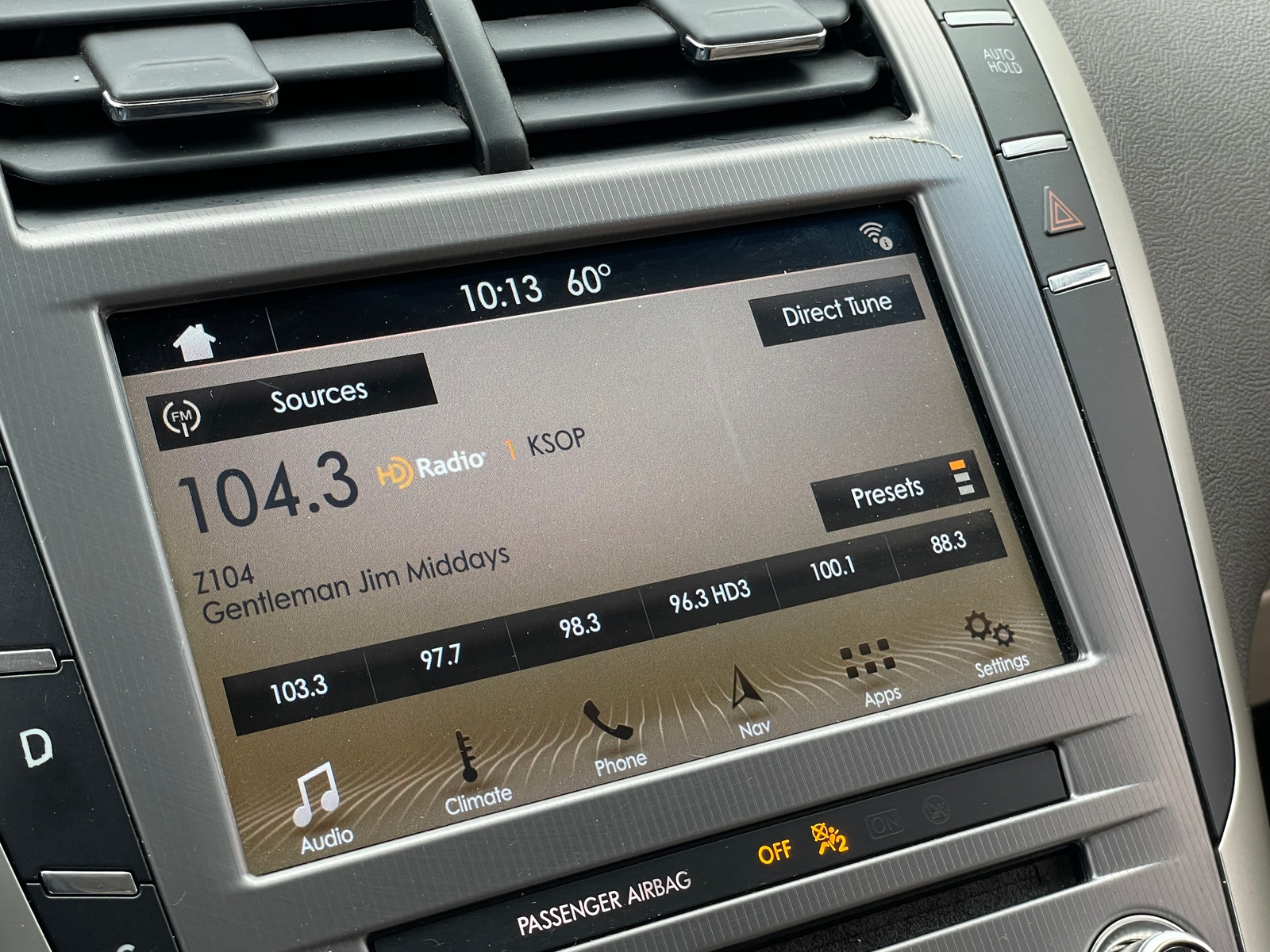 Thumbnail: 2018 Lincoln MKZ - 3