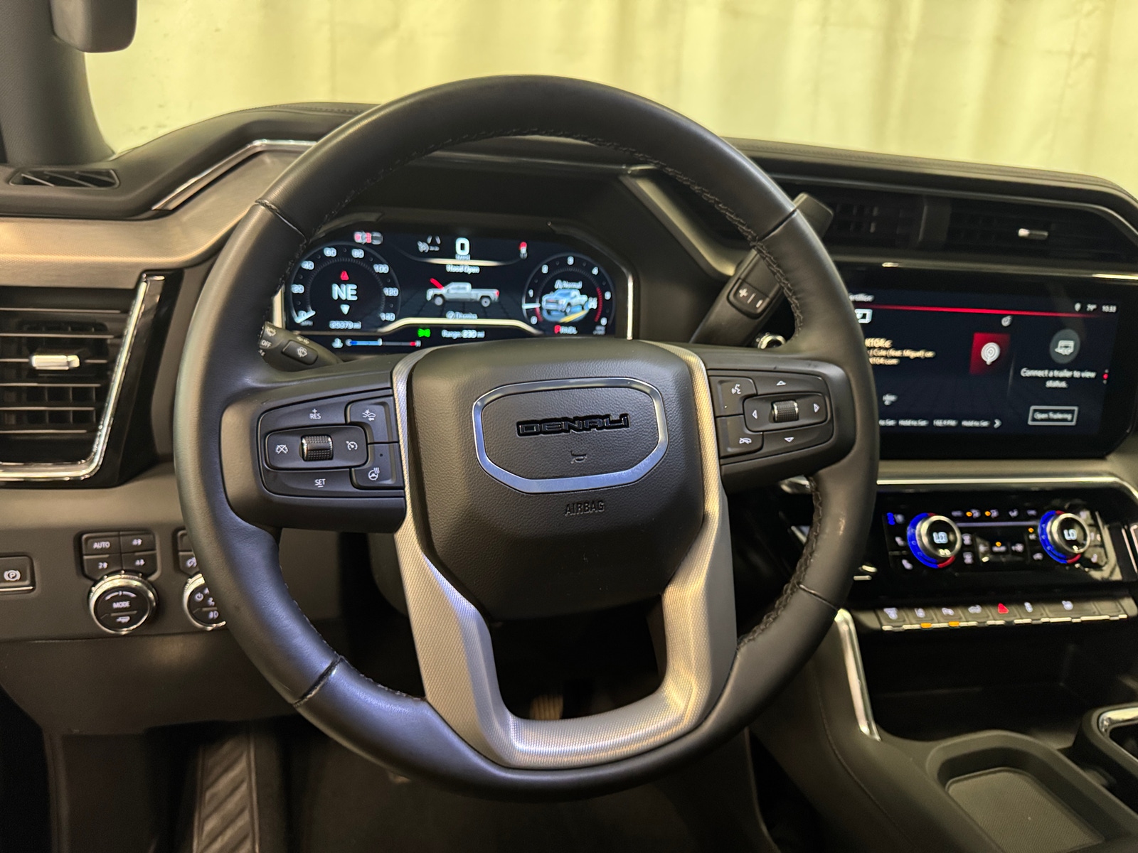 Thumbnail: 2025 GMC Sierra 3500 - 4