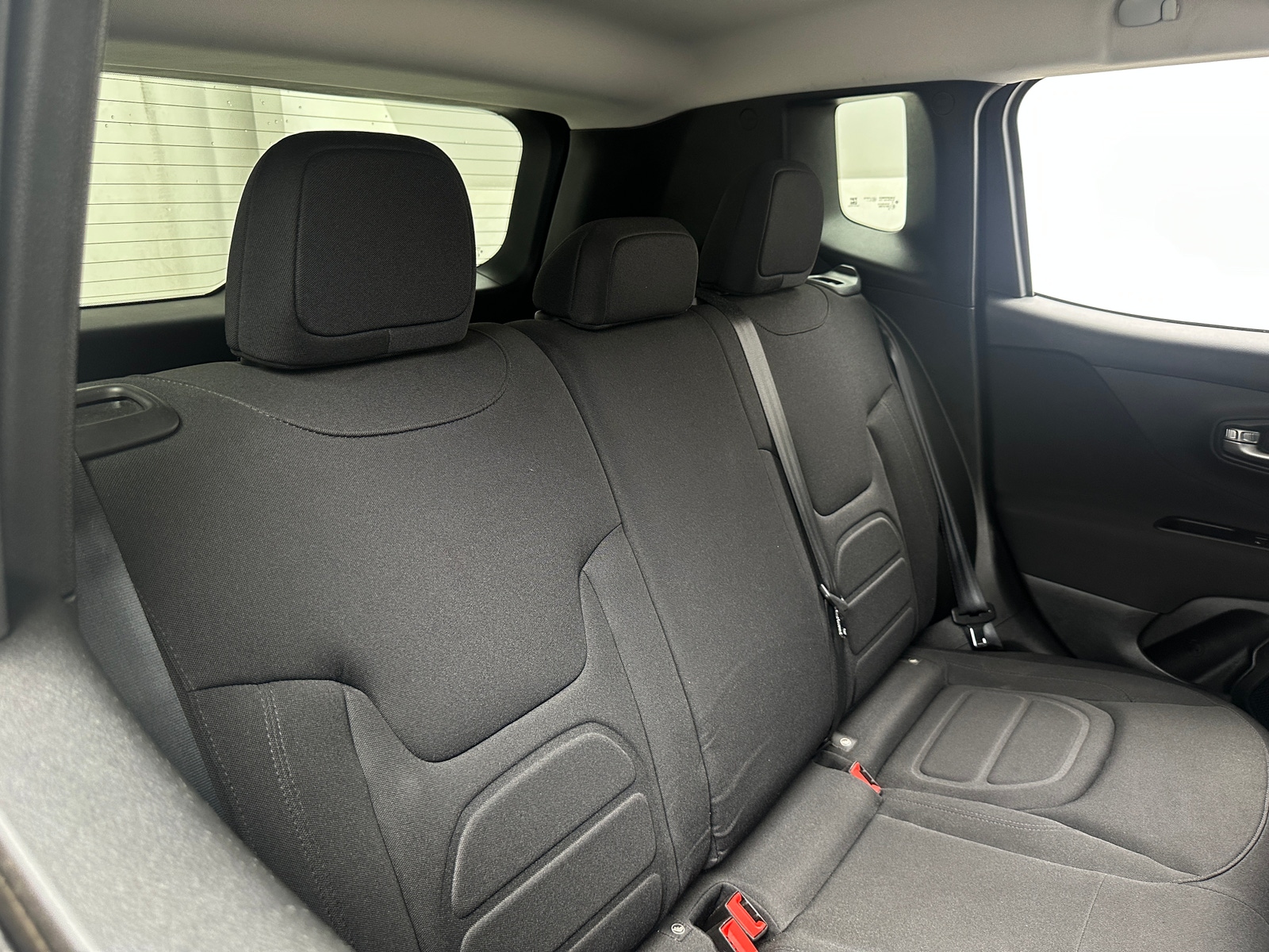 Thumbnail: 2021 Jeep Renegade - 6