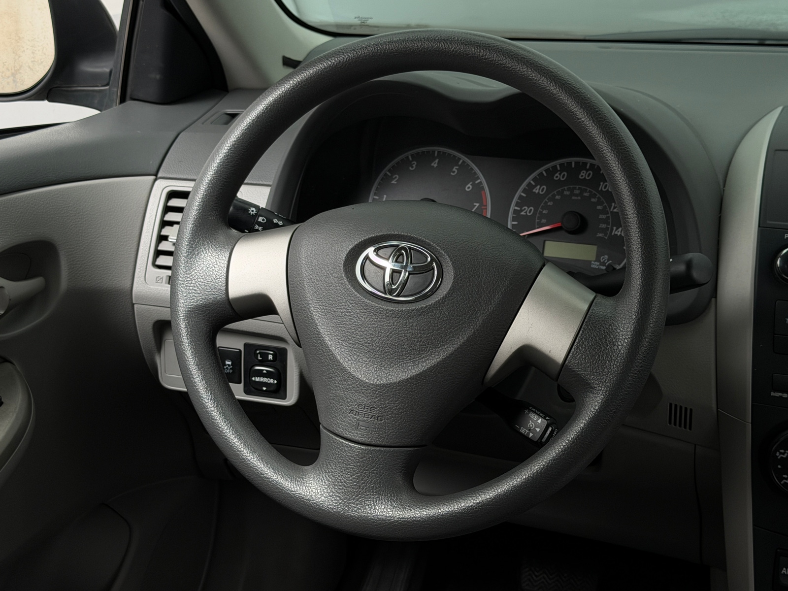 Thumbnail: 2010 Toyota Corolla - 5