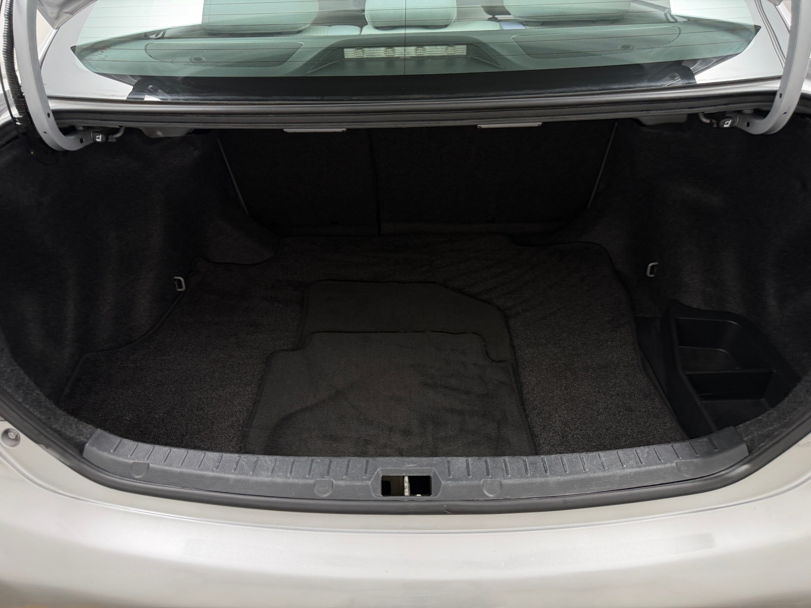 Thumbnail: 2010 Toyota Corolla - 7