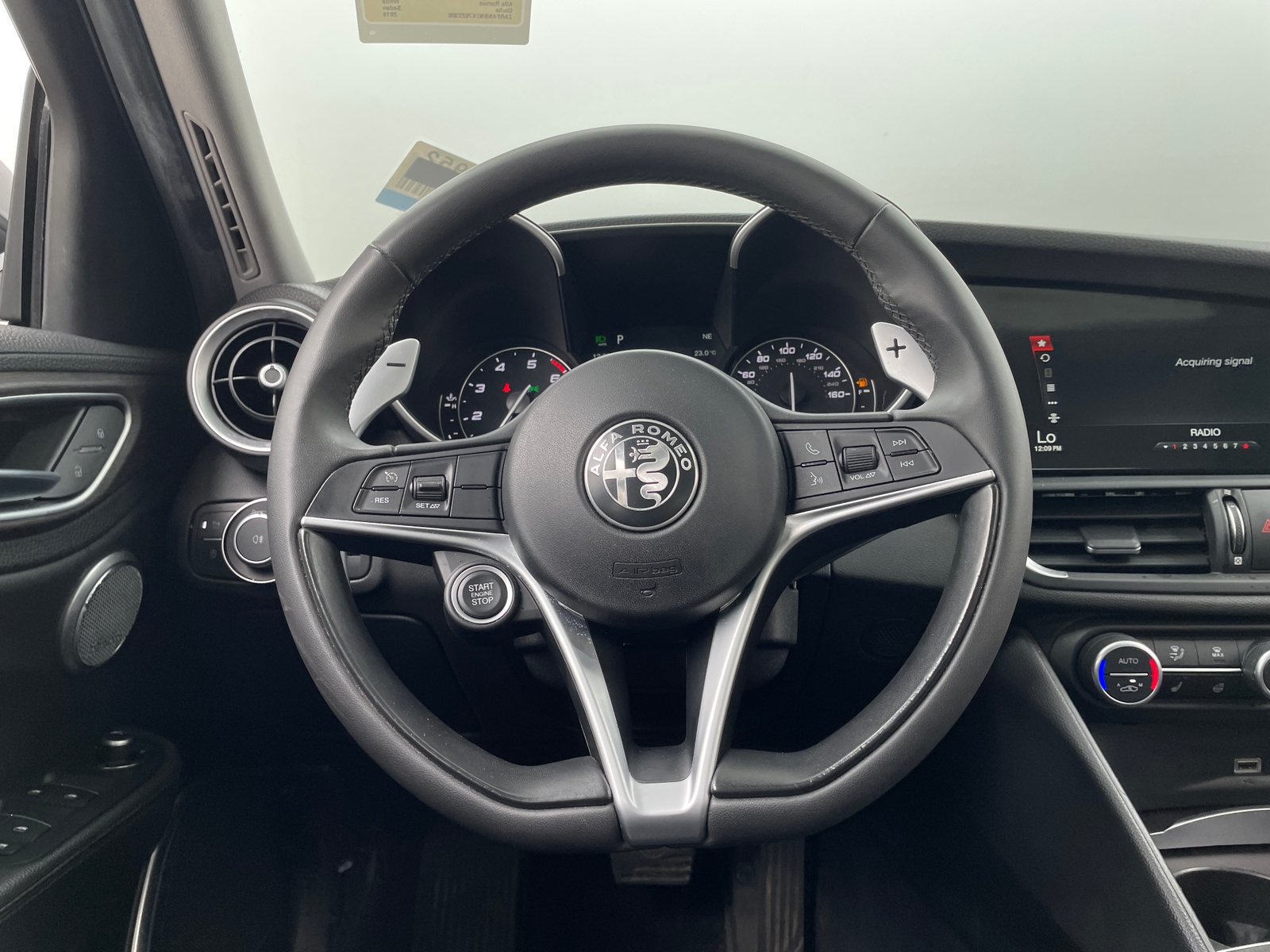 Thumbnail: 2019 Alfa Romeo Giulia - 4