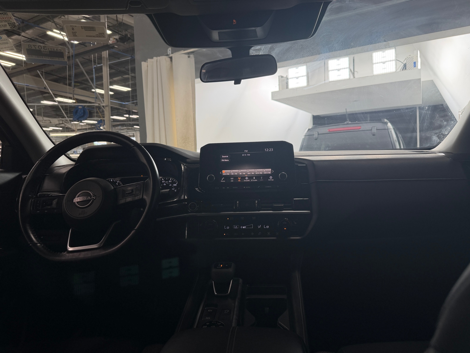 Thumbnail: 2022 Nissan Pathfinder - 3