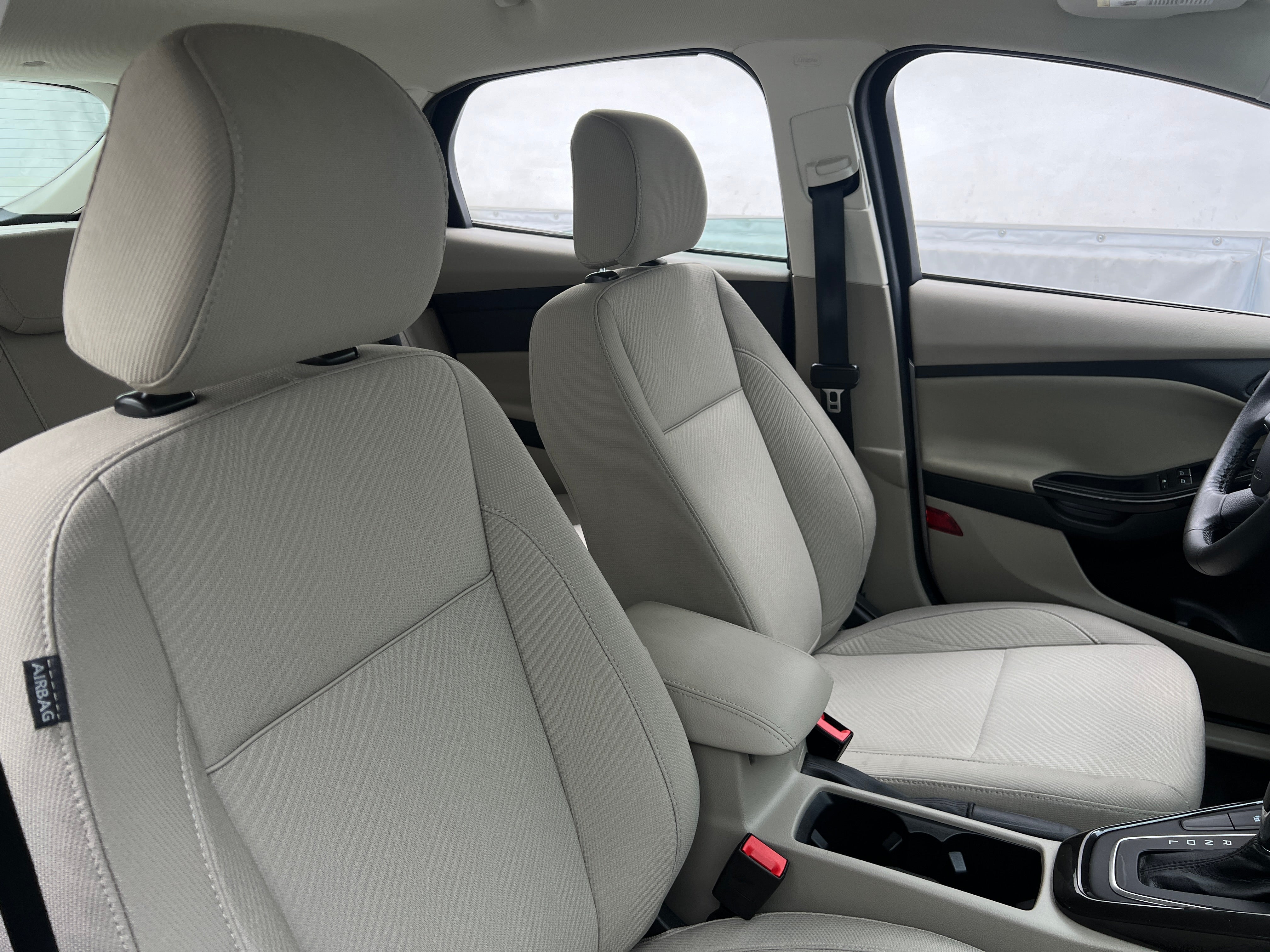 Used 2017 Ford Focus Electric with VIN 1FADP3R49HL334564 for sale in Oak Creek, WI