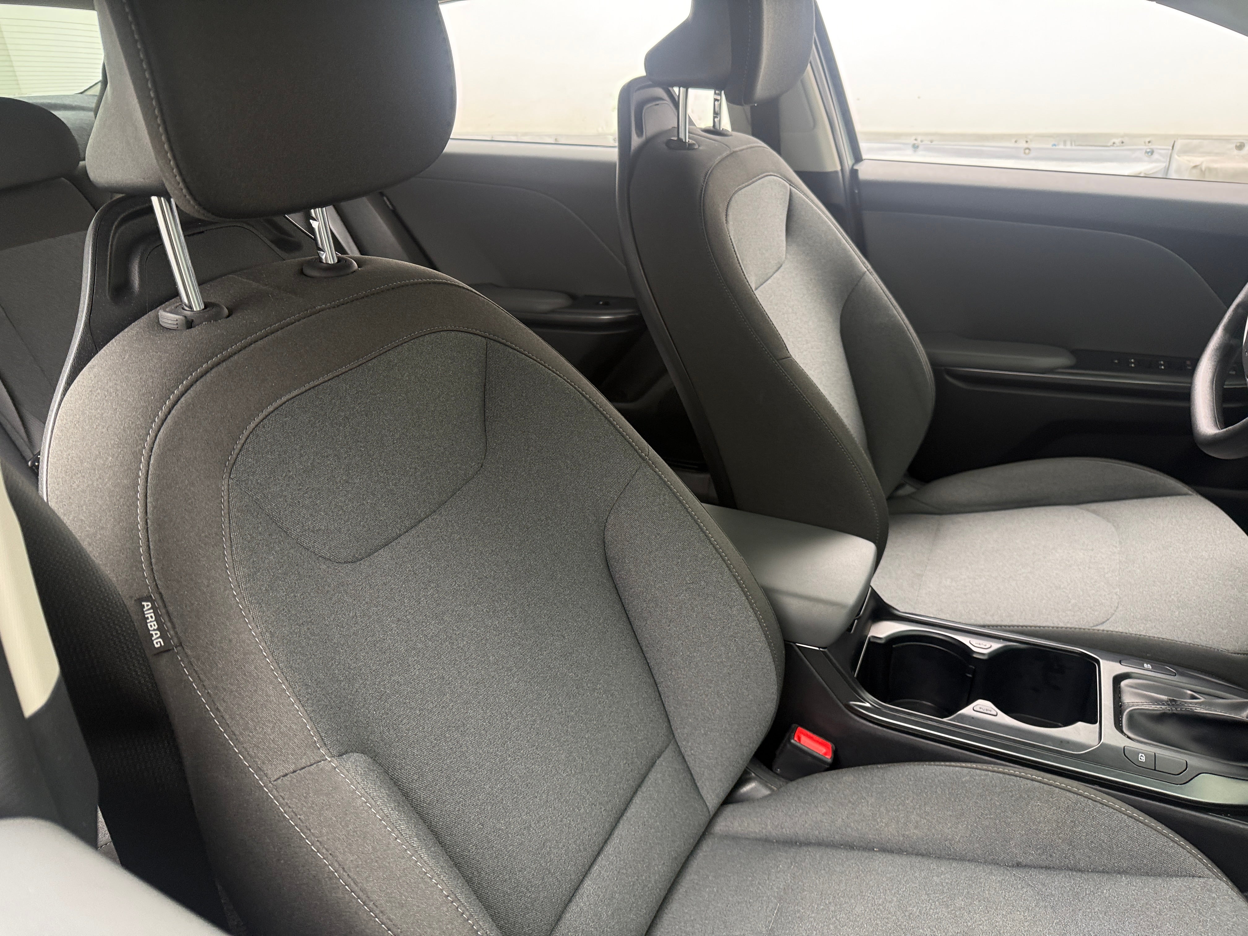 2025 Kia K4 LXS - Photo 5