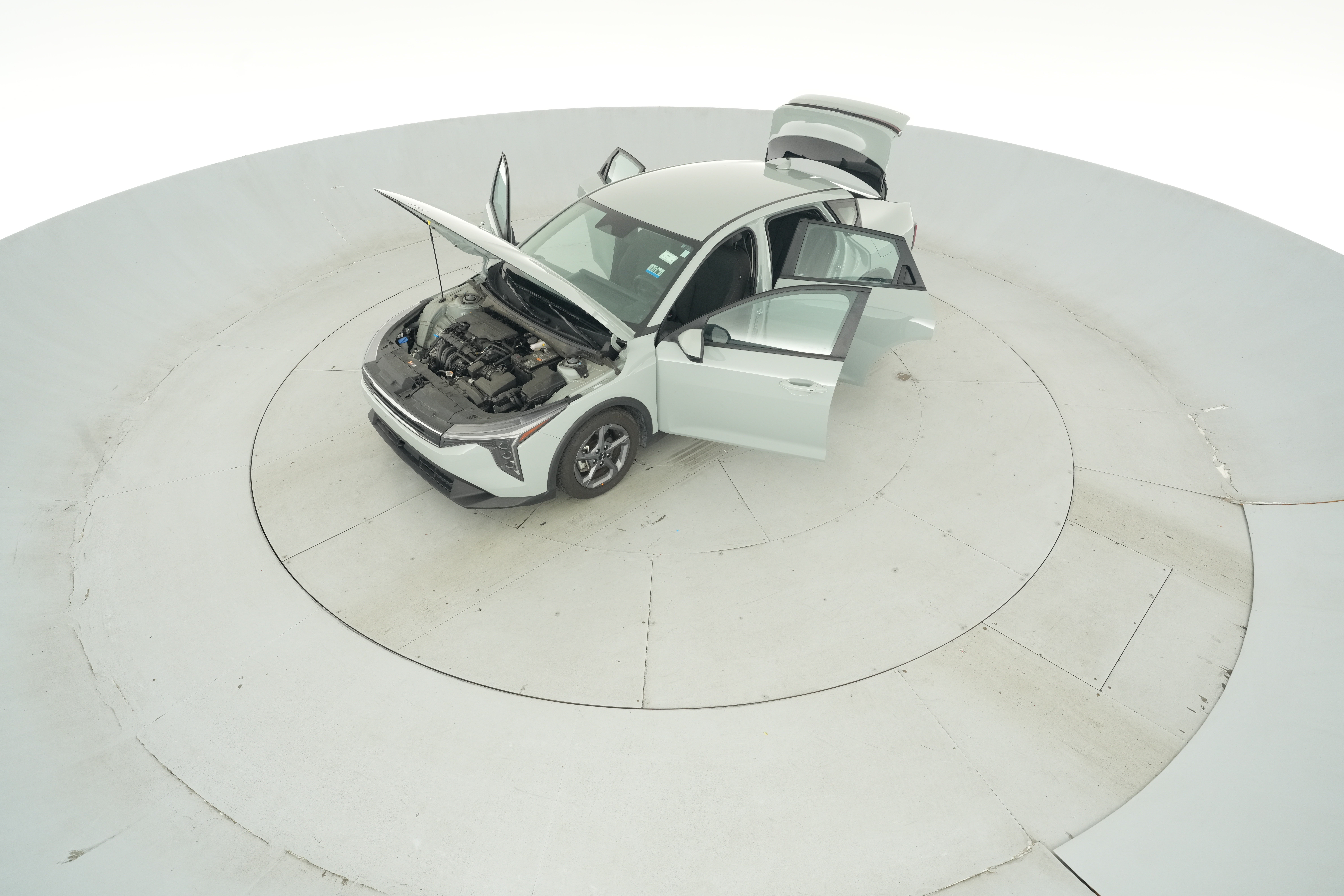 2025 Kia K4 LXS - Photo 39