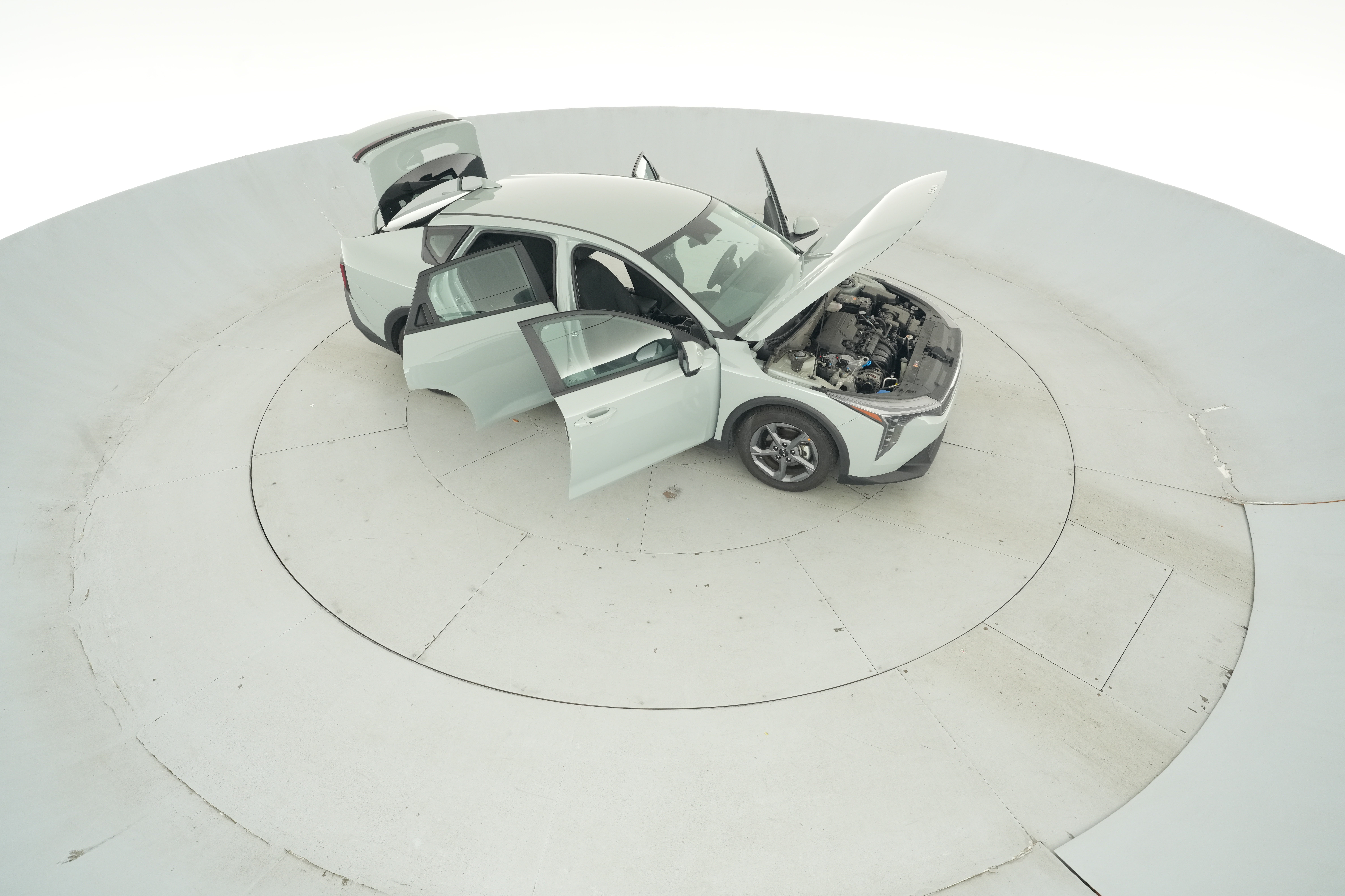 2025 Kia K4 LXS - Photo 50