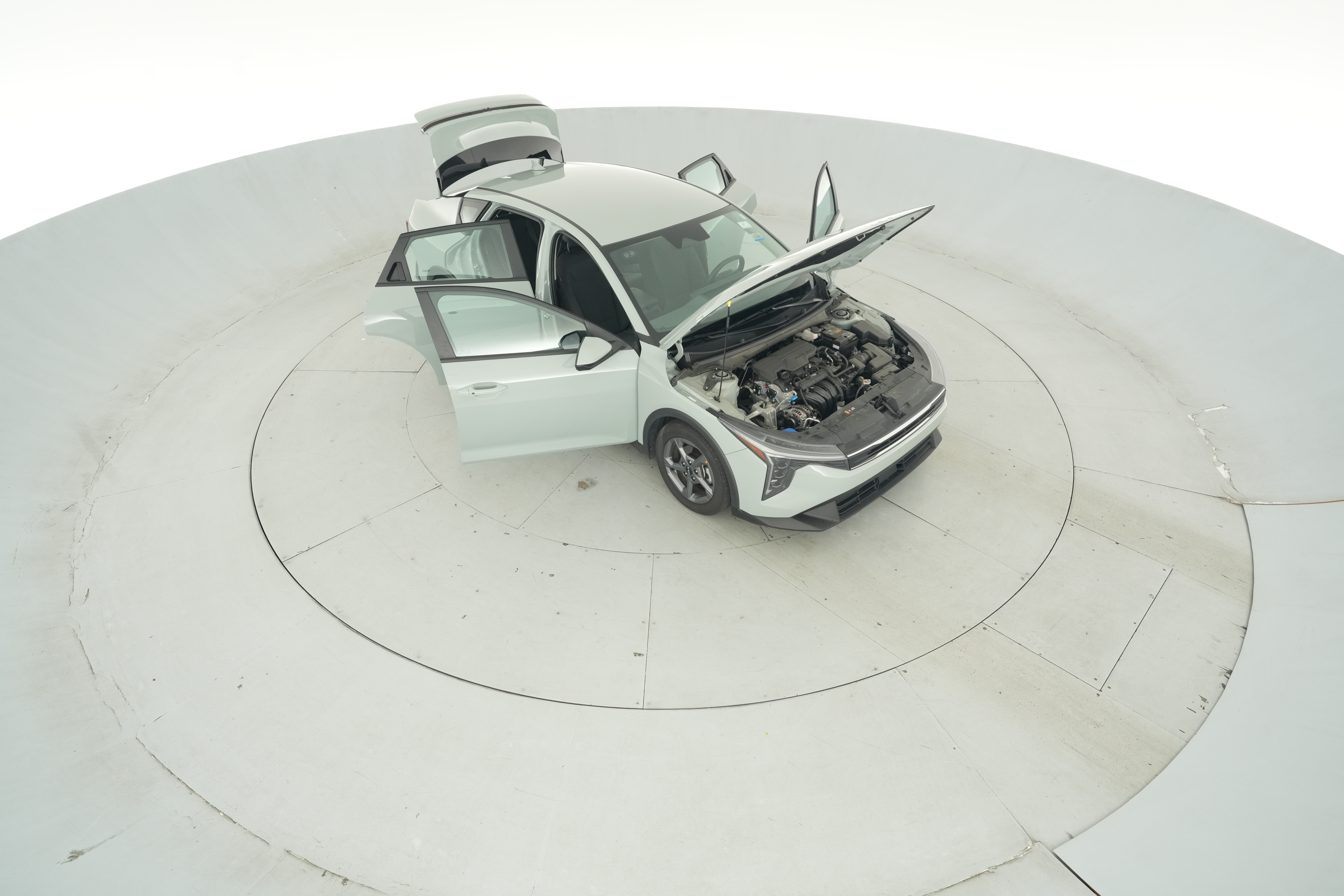 2025 Kia K4 LXS - Photo 51