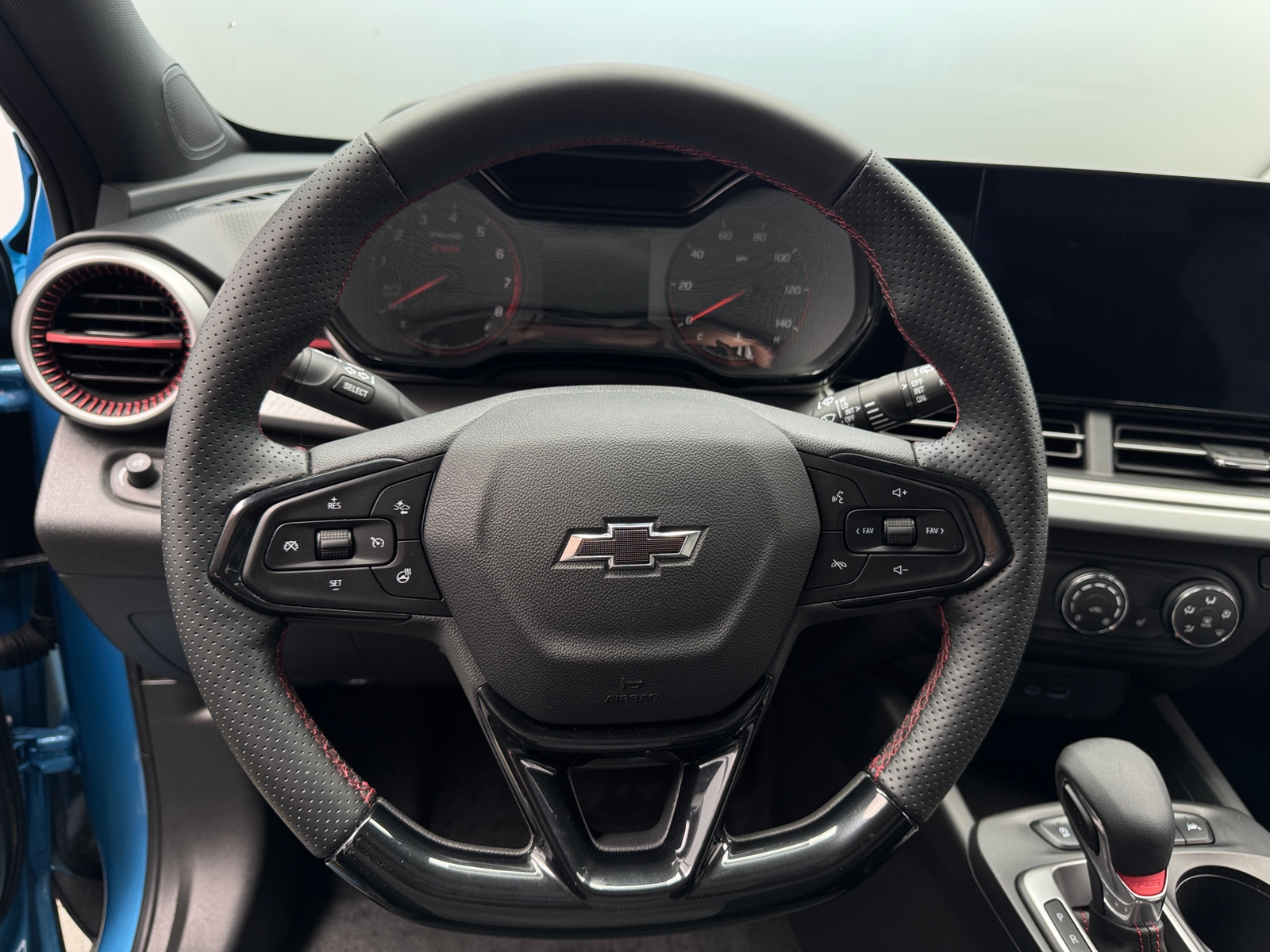 Thumbnail: 2025 Chevrolet Trax - 5