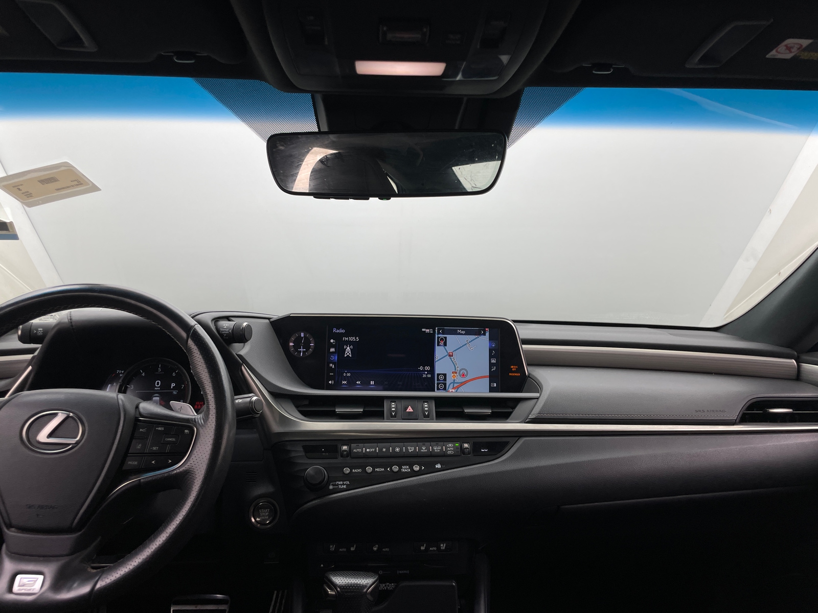 Thumbnail: 2019 Lexus ES - 3