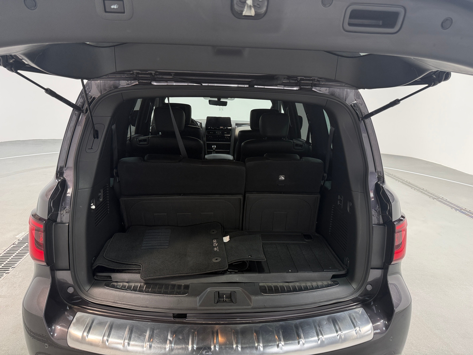 Thumbnail: 2023 INFINITI QX80 - 7