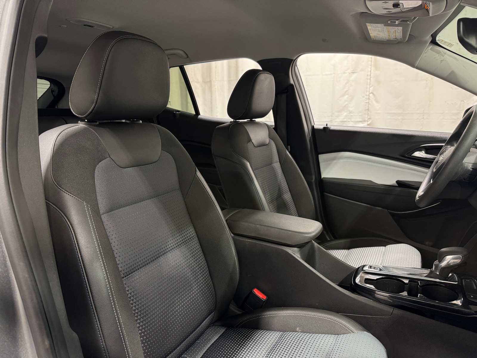 Thumbnail: 2025 Chevrolet Trax - 2