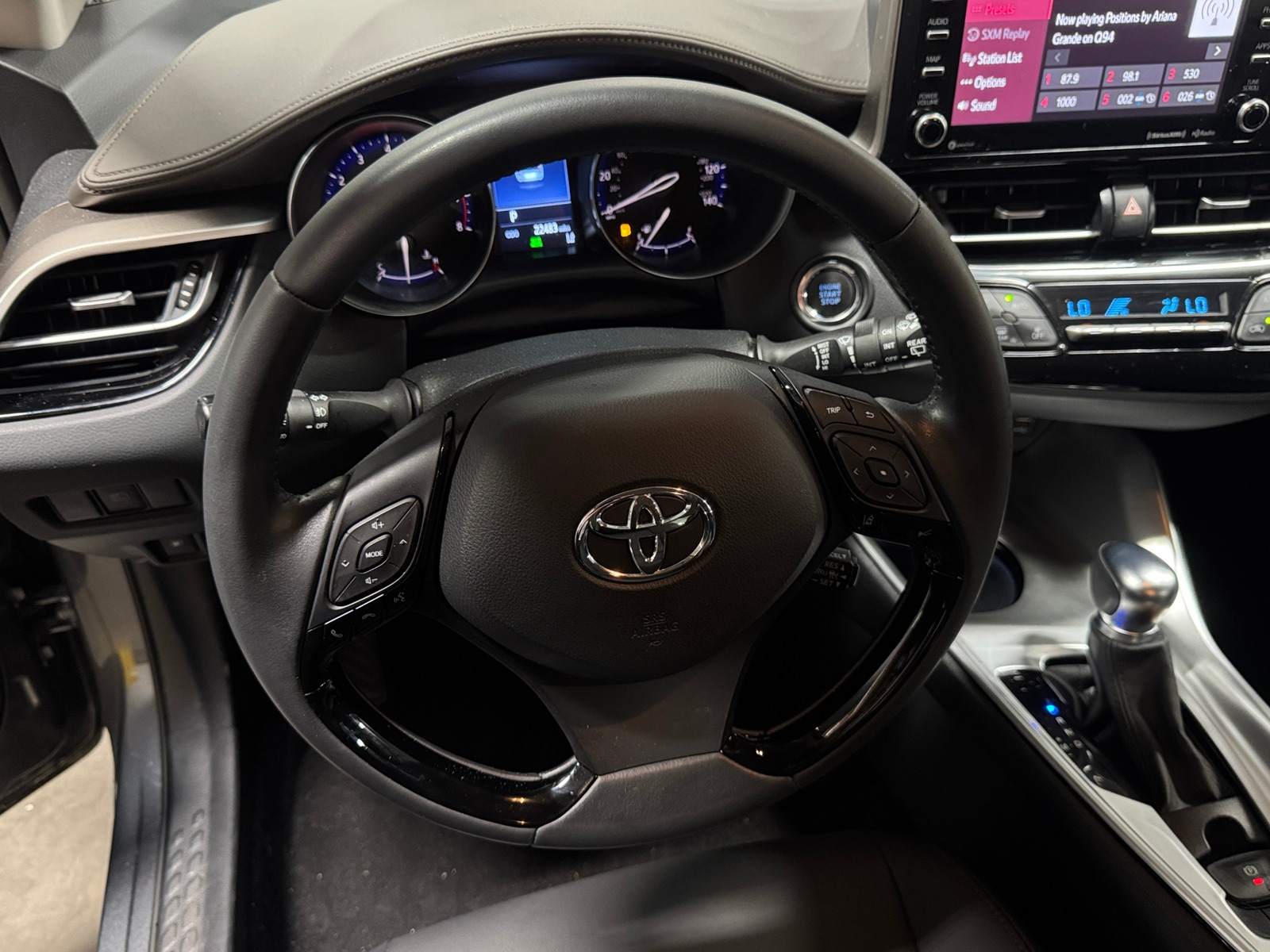 Thumbnail: 2022 Toyota C-HR - 4