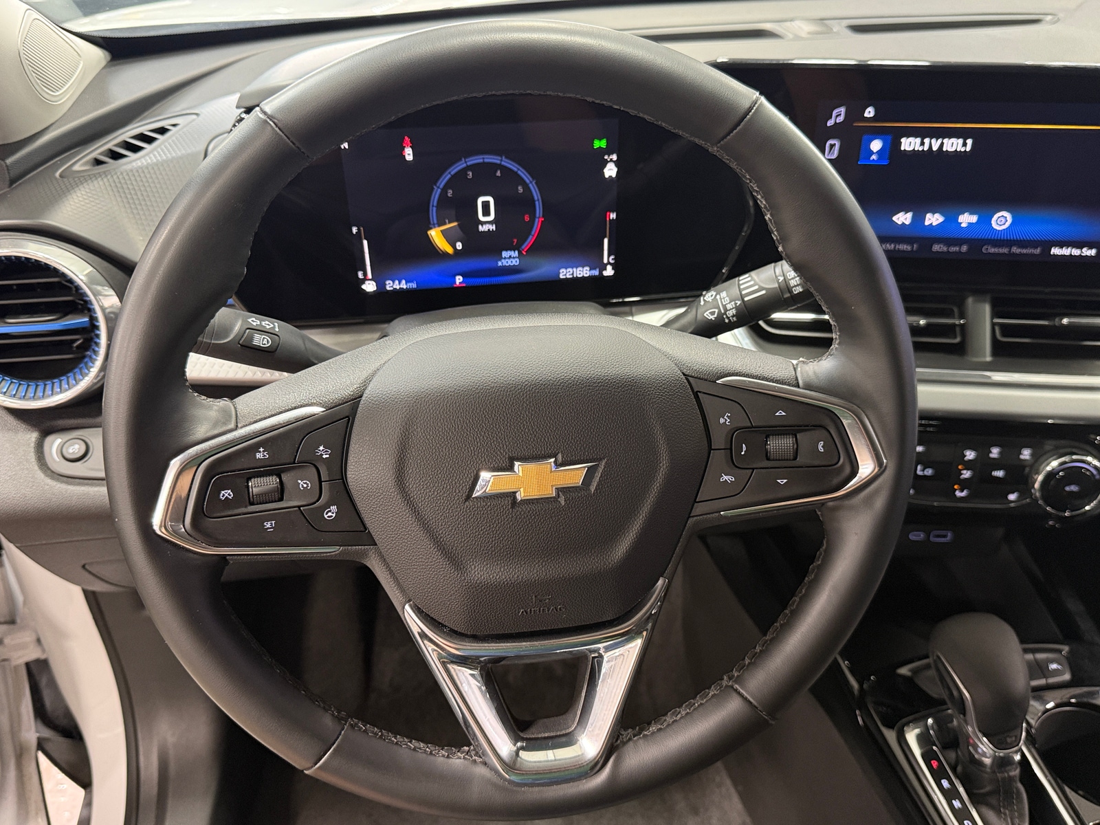 Thumbnail: 2025 Chevrolet Trax - 5