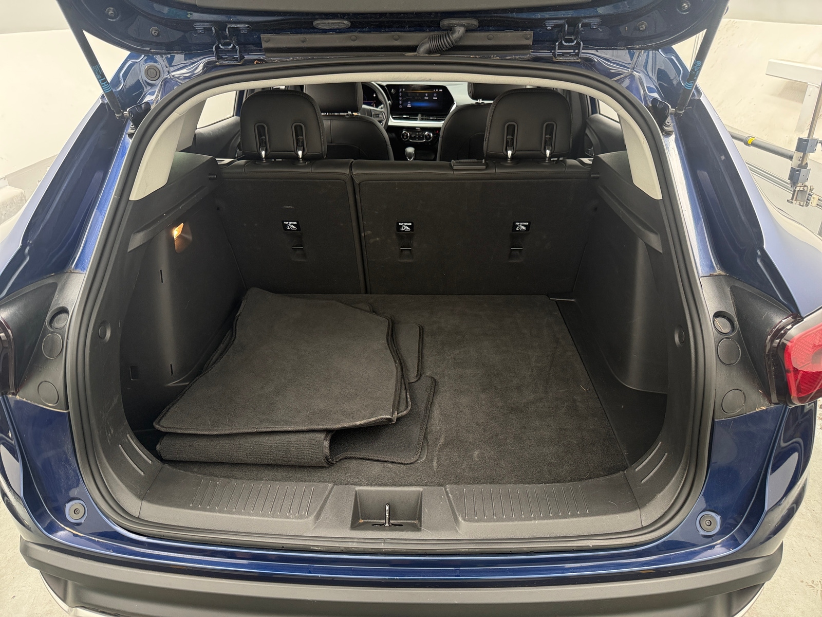 Thumbnail: 2024 Chevrolet Trax - 7