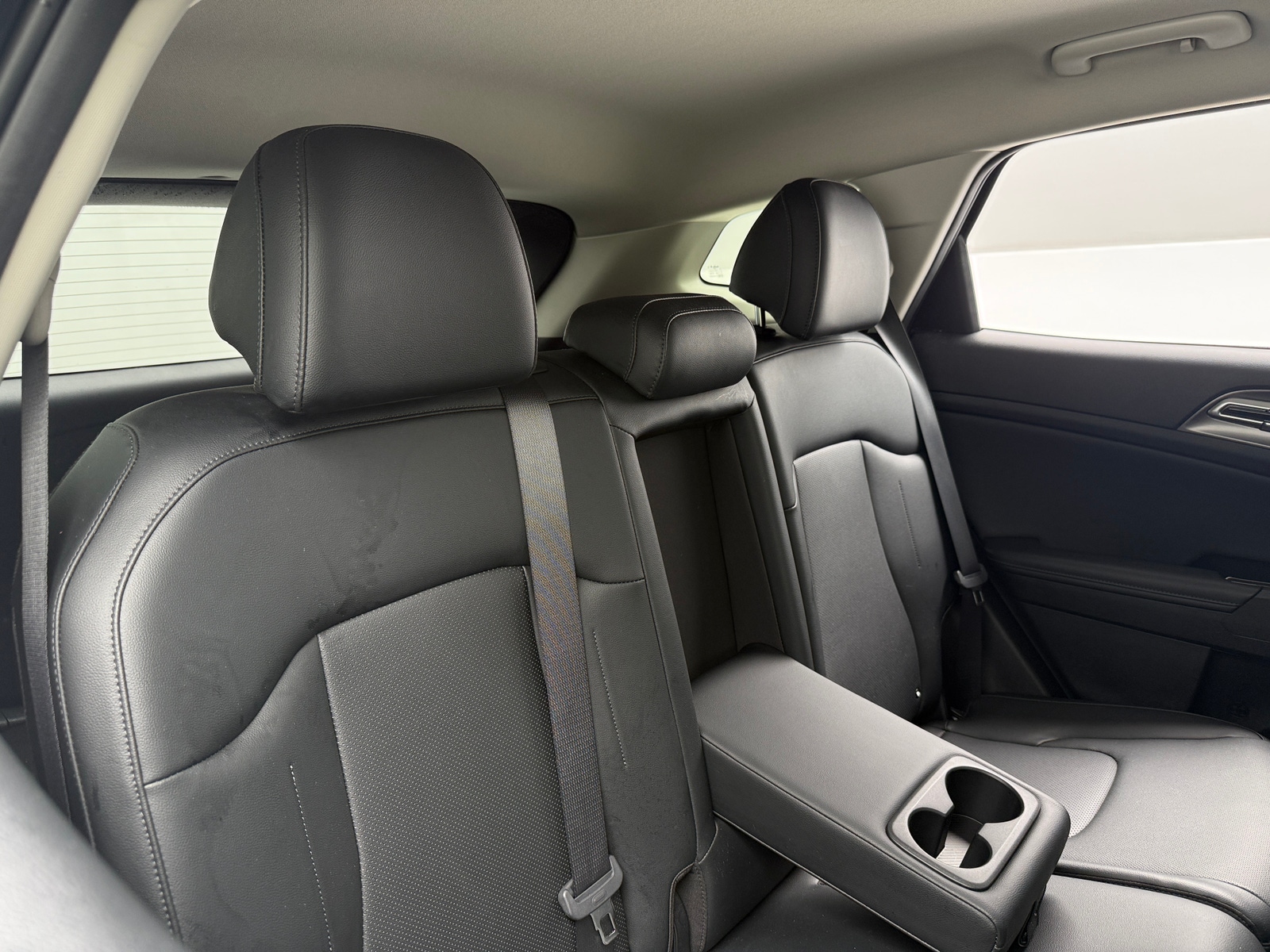 Thumbnail: 2023 Kia Sportage - 5