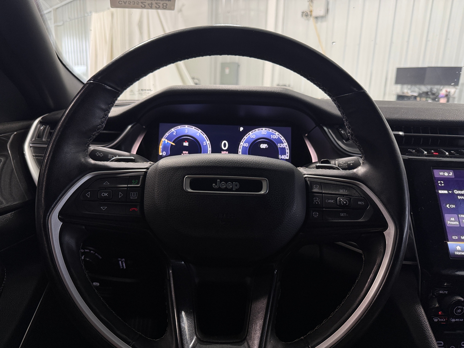 Thumbnail: 2022 Jeep Grand Cherokee - 4