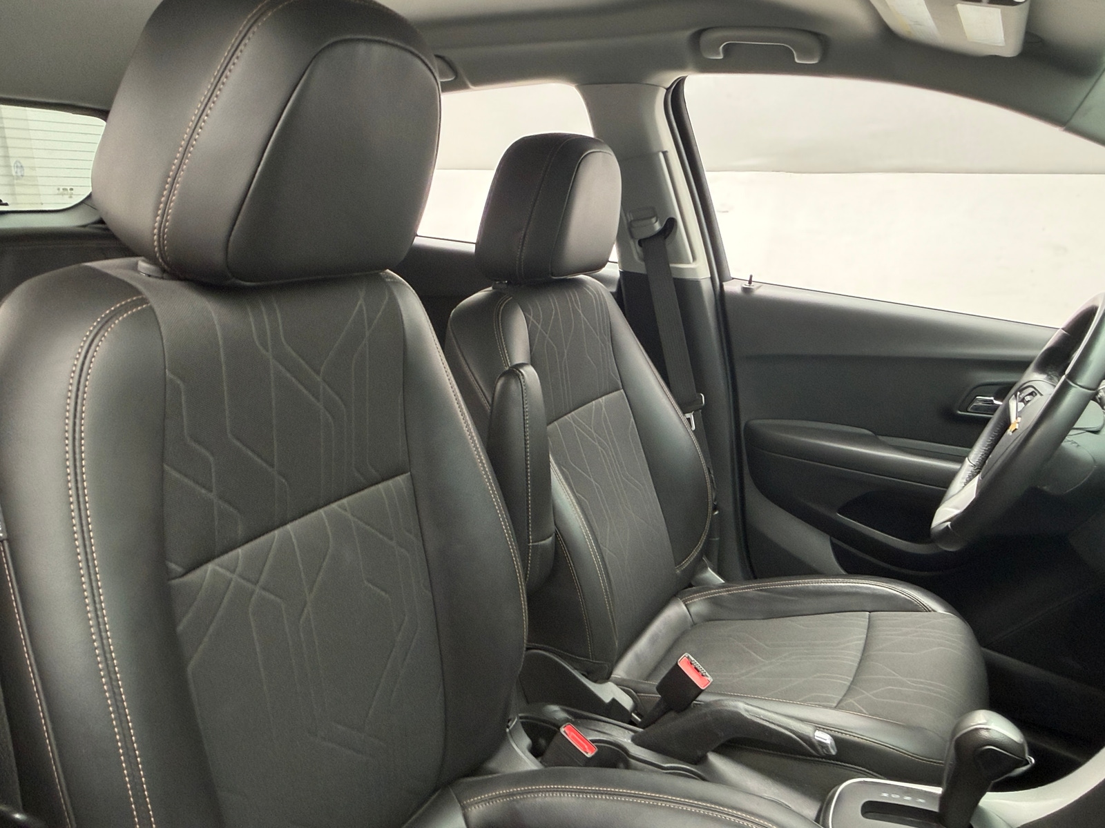 Thumbnail: 2020 Chevrolet Trax - 2