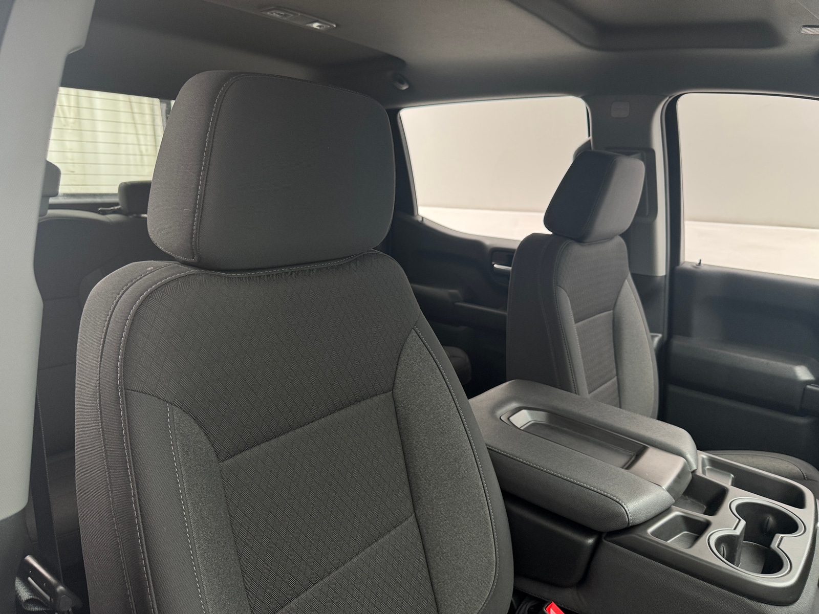 Thumbnail: 2025 Chevrolet Silverado 1500 - 2