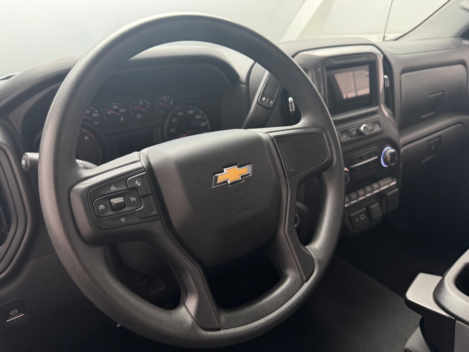 Thumbnail: 2025 Chevrolet Silverado 1500 - 5