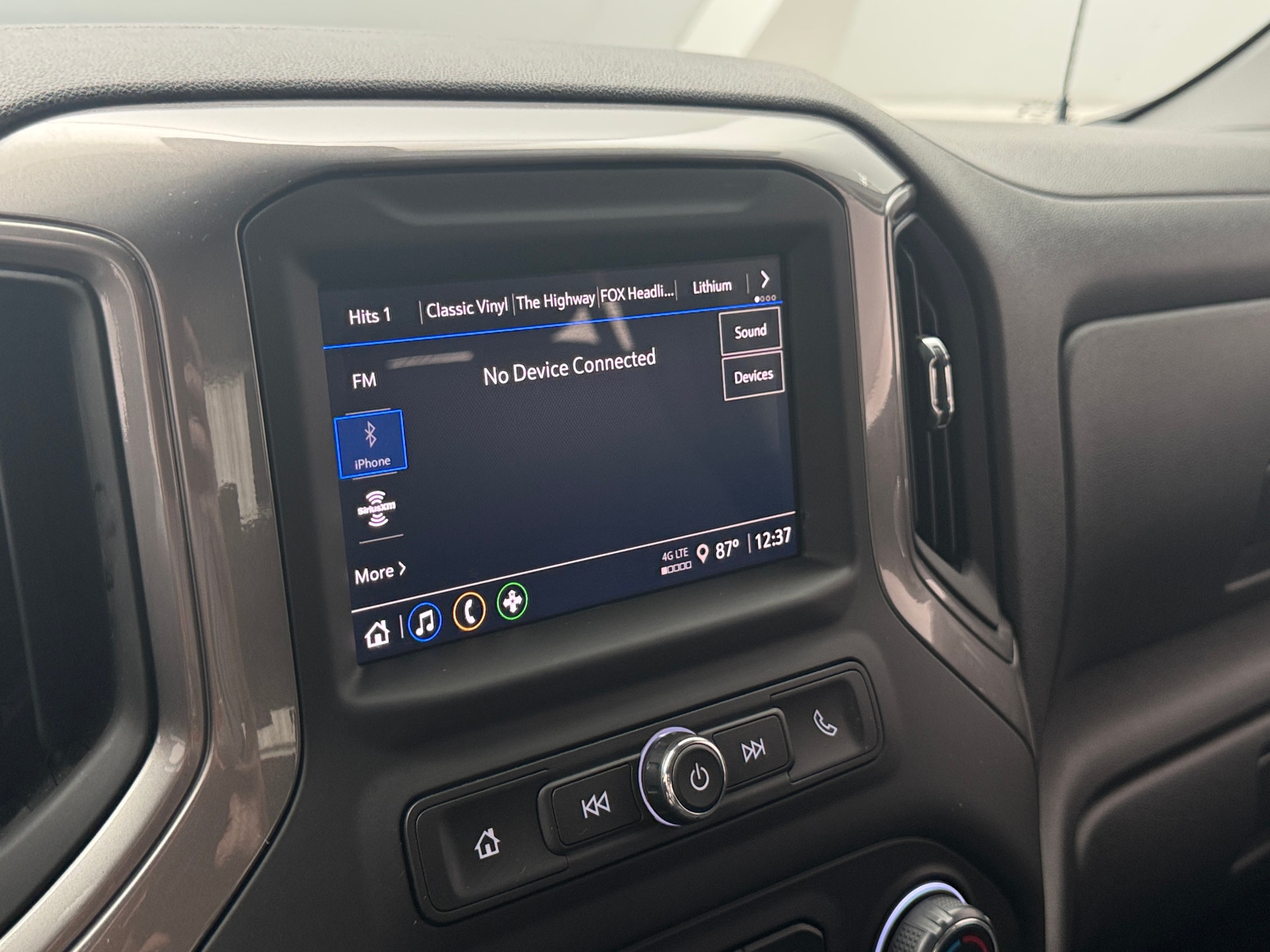 Thumbnail: 2025 Chevrolet Silverado 1500 - 4