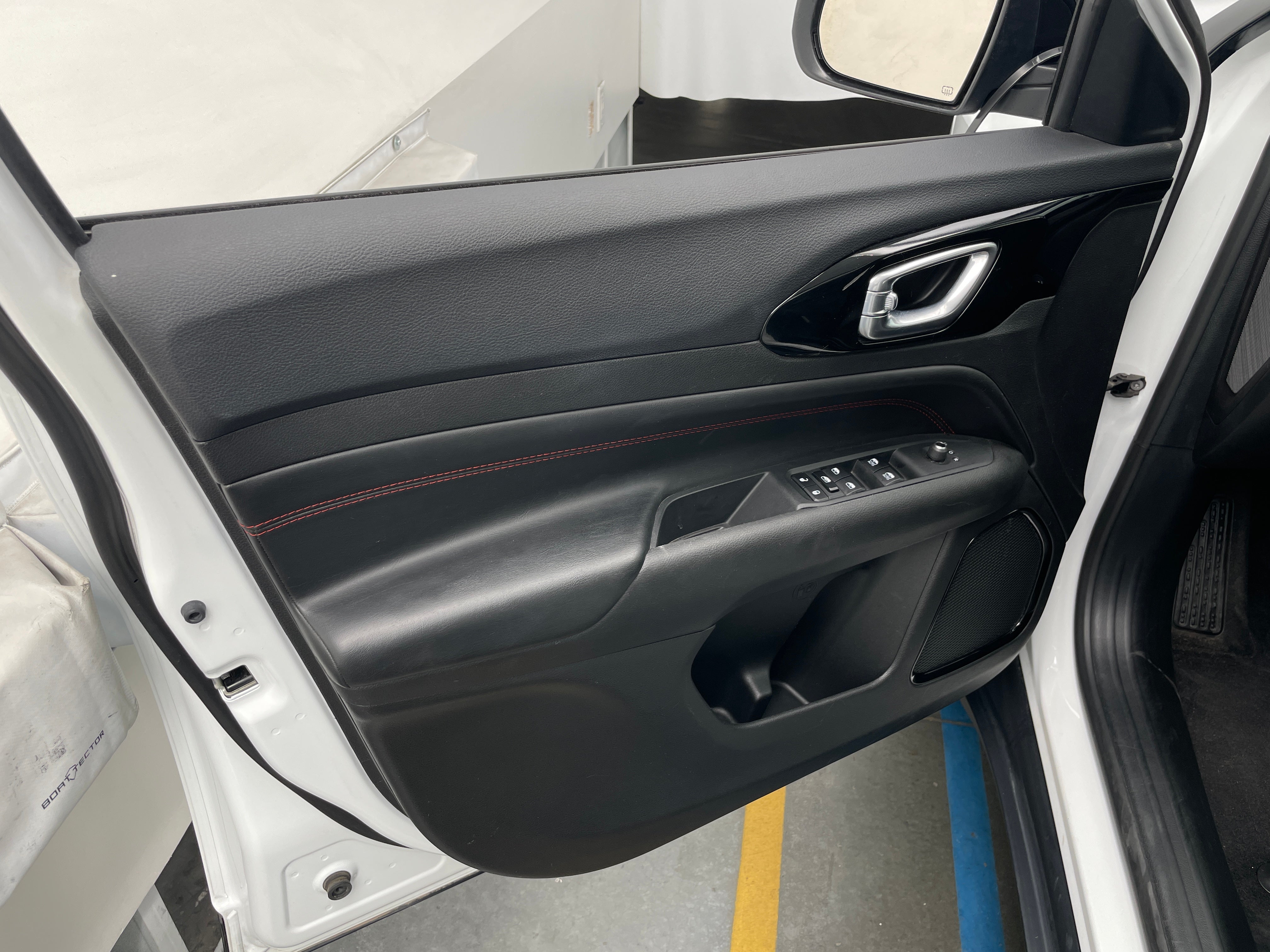 2025 Jeep Compass Trailhawk - Photo 8