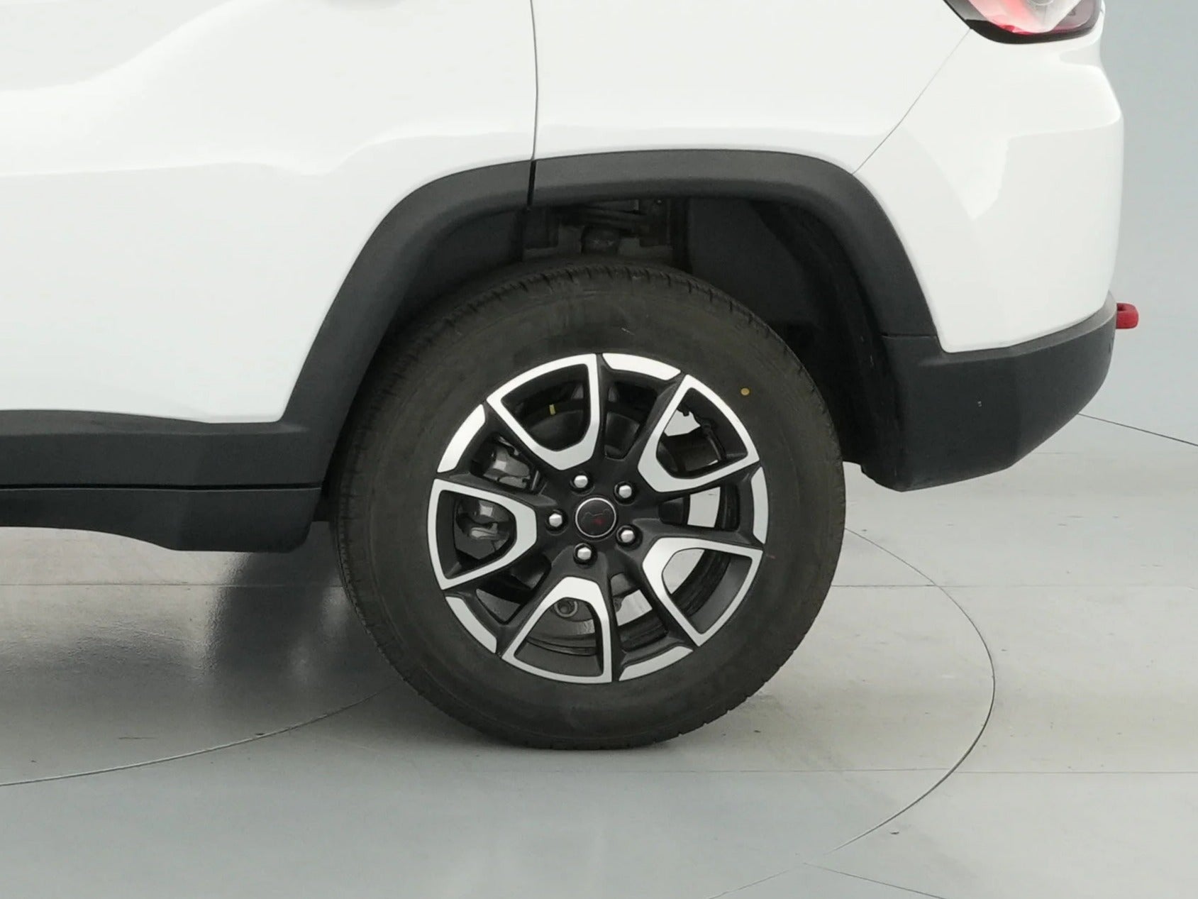 2025 Jeep Compass Trailhawk - Photo 14