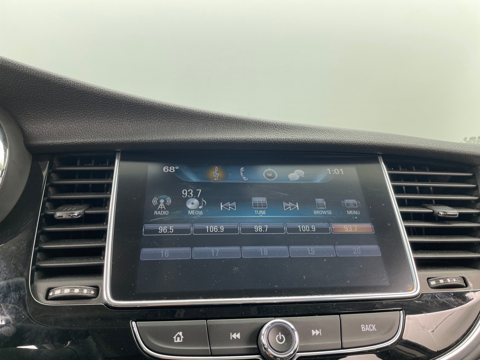 Thumbnail: 2019 Buick Encore - 4