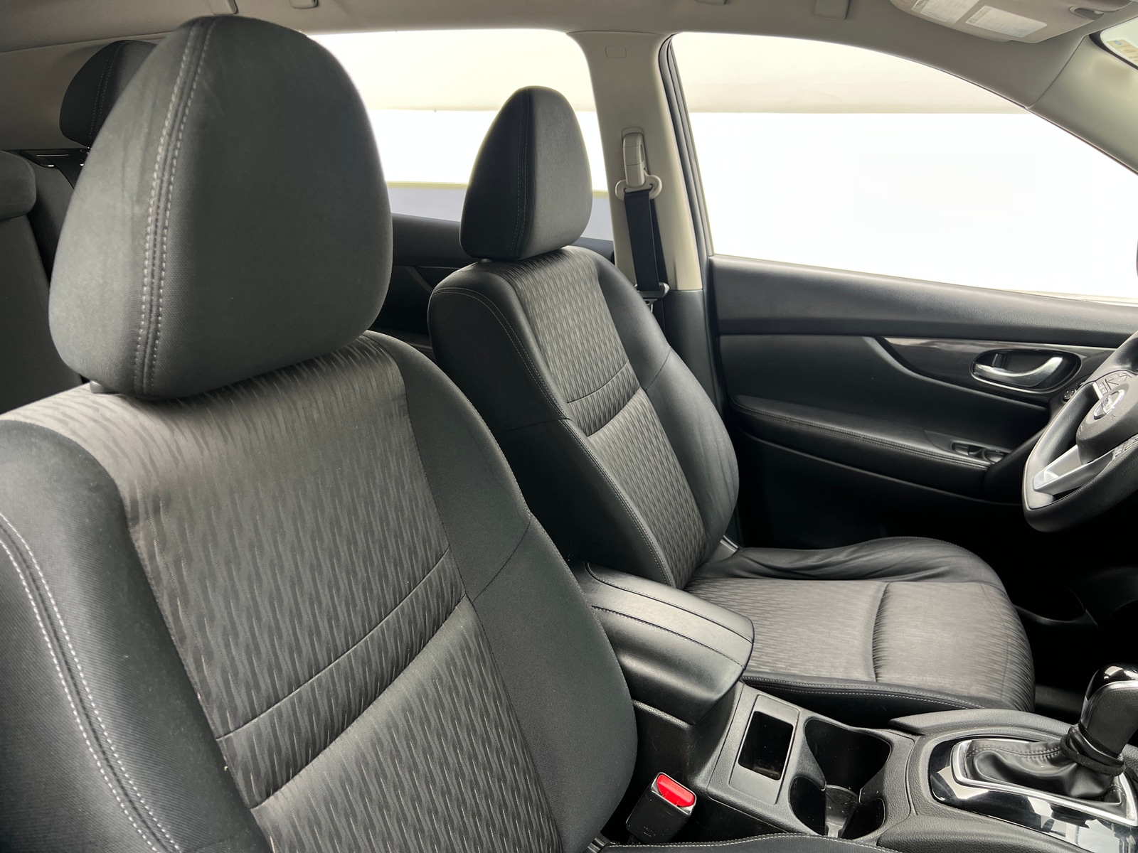 Thumbnail: 2017 Nissan Rogue - 2