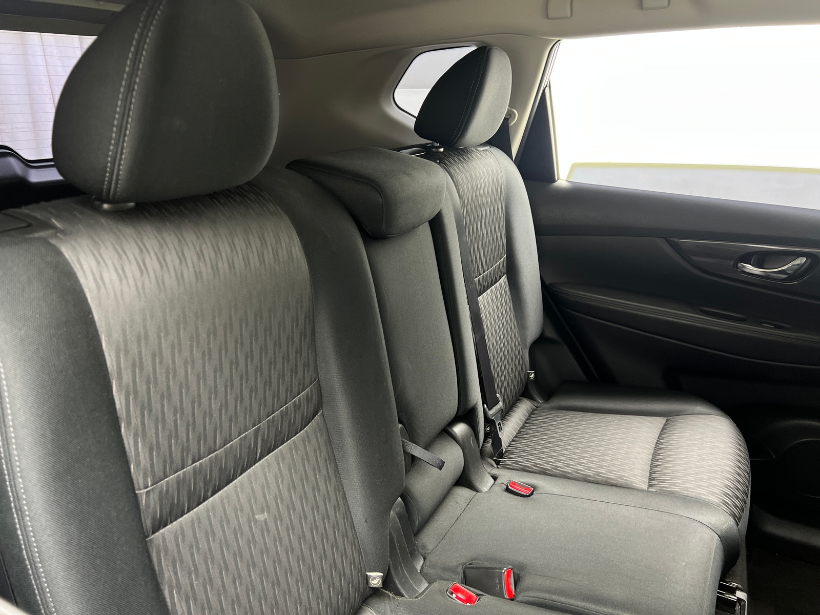Thumbnail: 2017 Nissan Rogue - 6